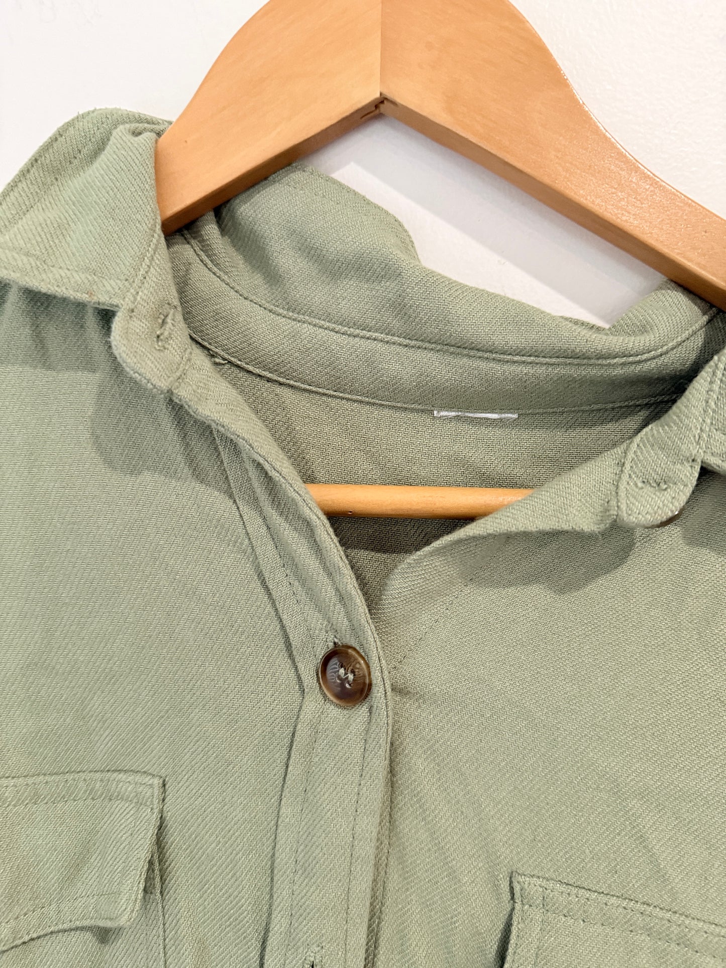 Brand Unknown Oversized Button-up Shirt Size U/Arm to U/Arm 65cm