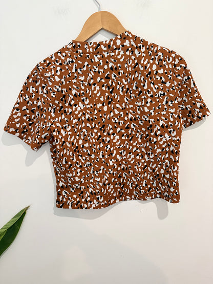 Mirrou Leopard Print Cropped T-shirt Size L