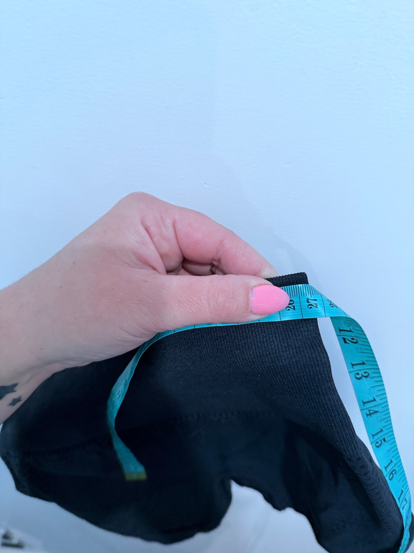 Brand Unknown Seamless Shorts Size Waist 54cm