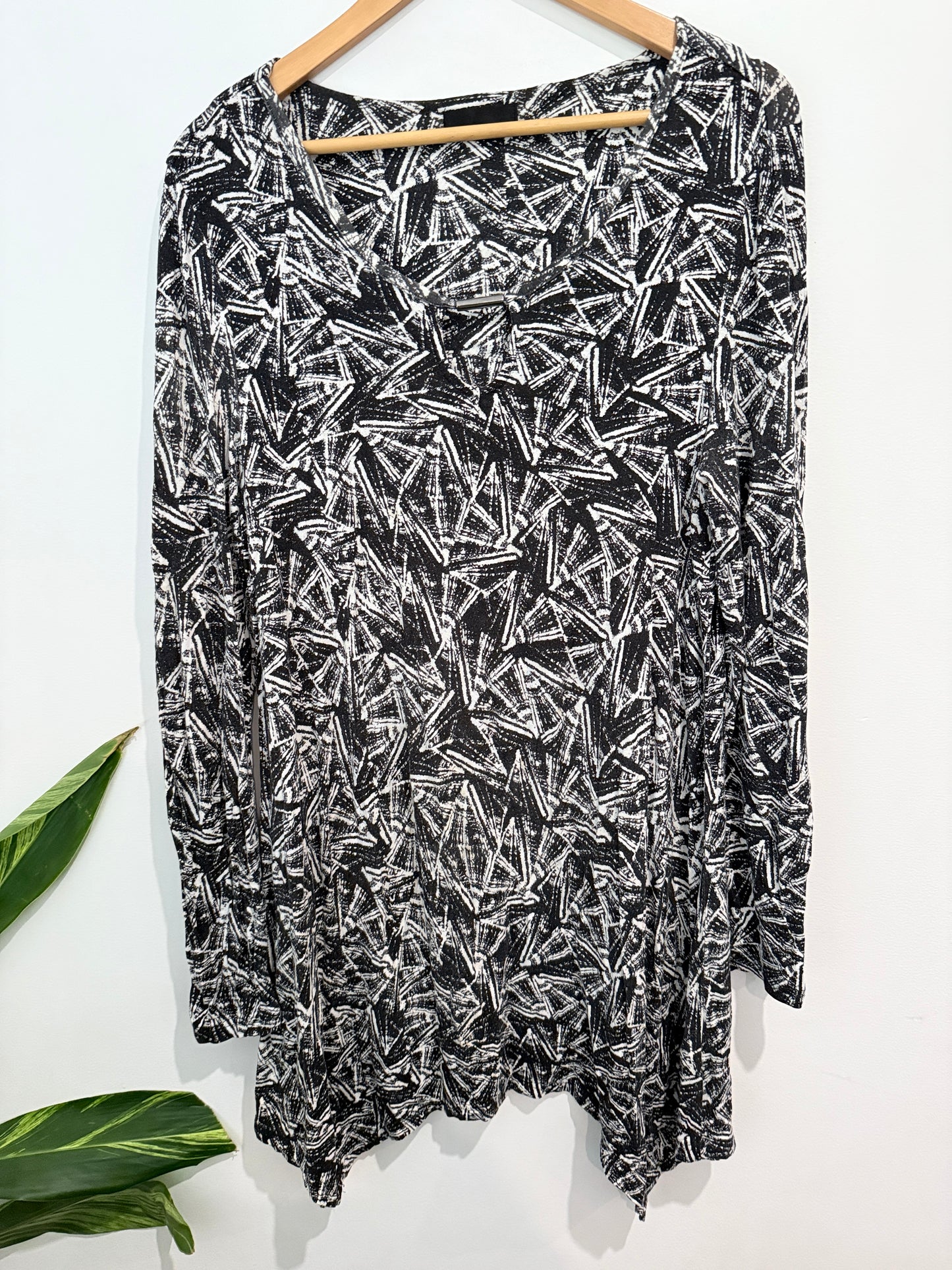 Brand Unknown Abstract Print Dress/Tunic Size U/Arm to U/Arm 50cm