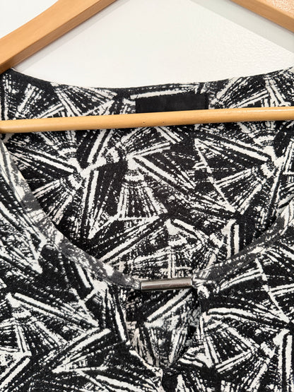 Brand Unknown Abstract Print Dress/Tunic Size U/Arm to U/Arm 50cm