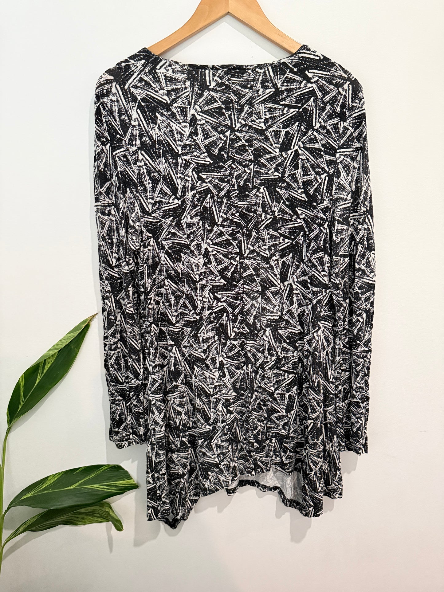 Brand Unknown Abstract Print Dress/Tunic Size U/Arm to U/Arm 50cm
