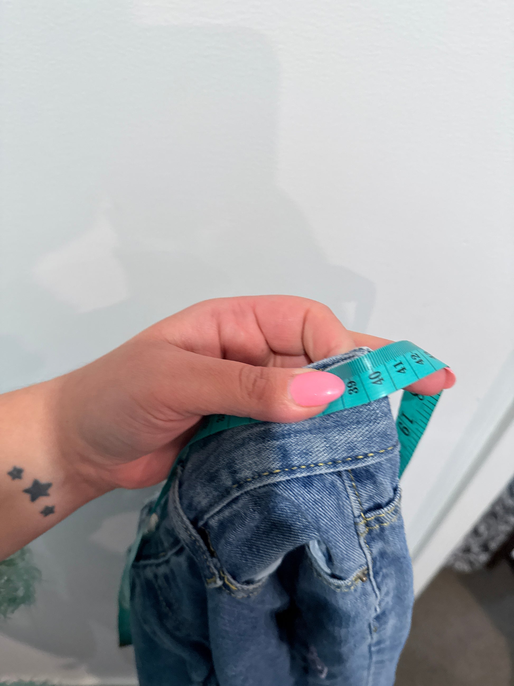 Brand Unknown Distressed Denim Pants Size 2XL | Waist 80cm