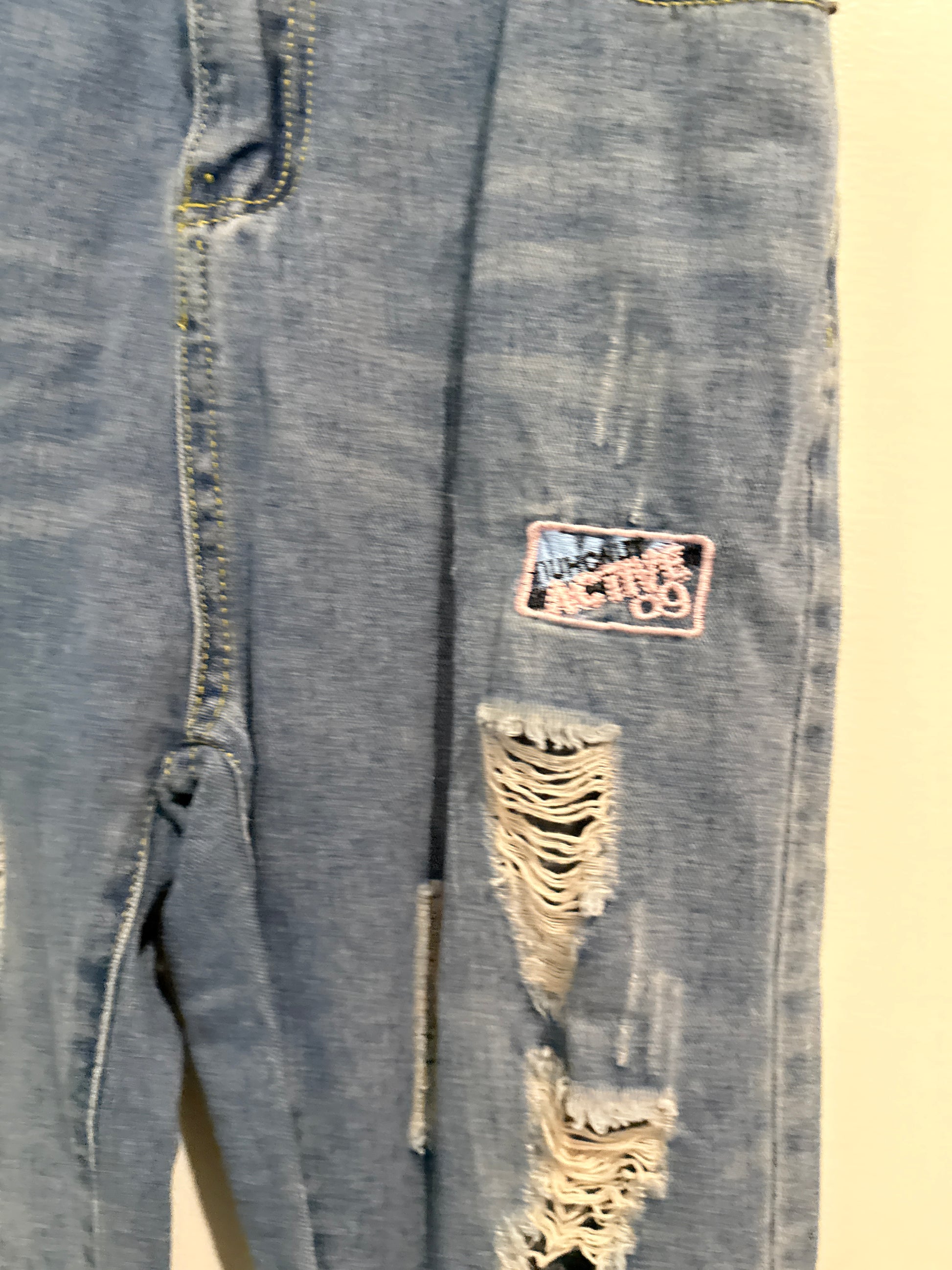 Brand Unknown Distressed Denim Pants Size 2XL | Waist 80cm