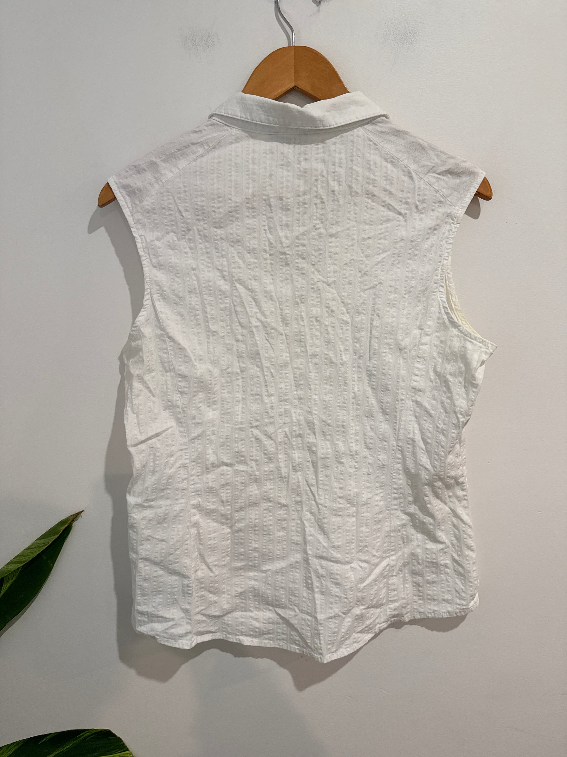 Kathmandu Sleeveless Top Size 14