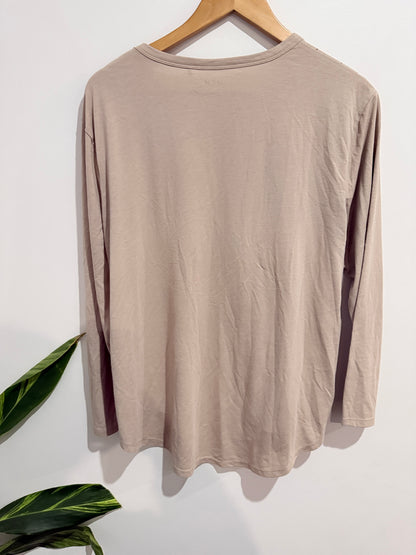 H & H Crew Neck Shirt Size 16