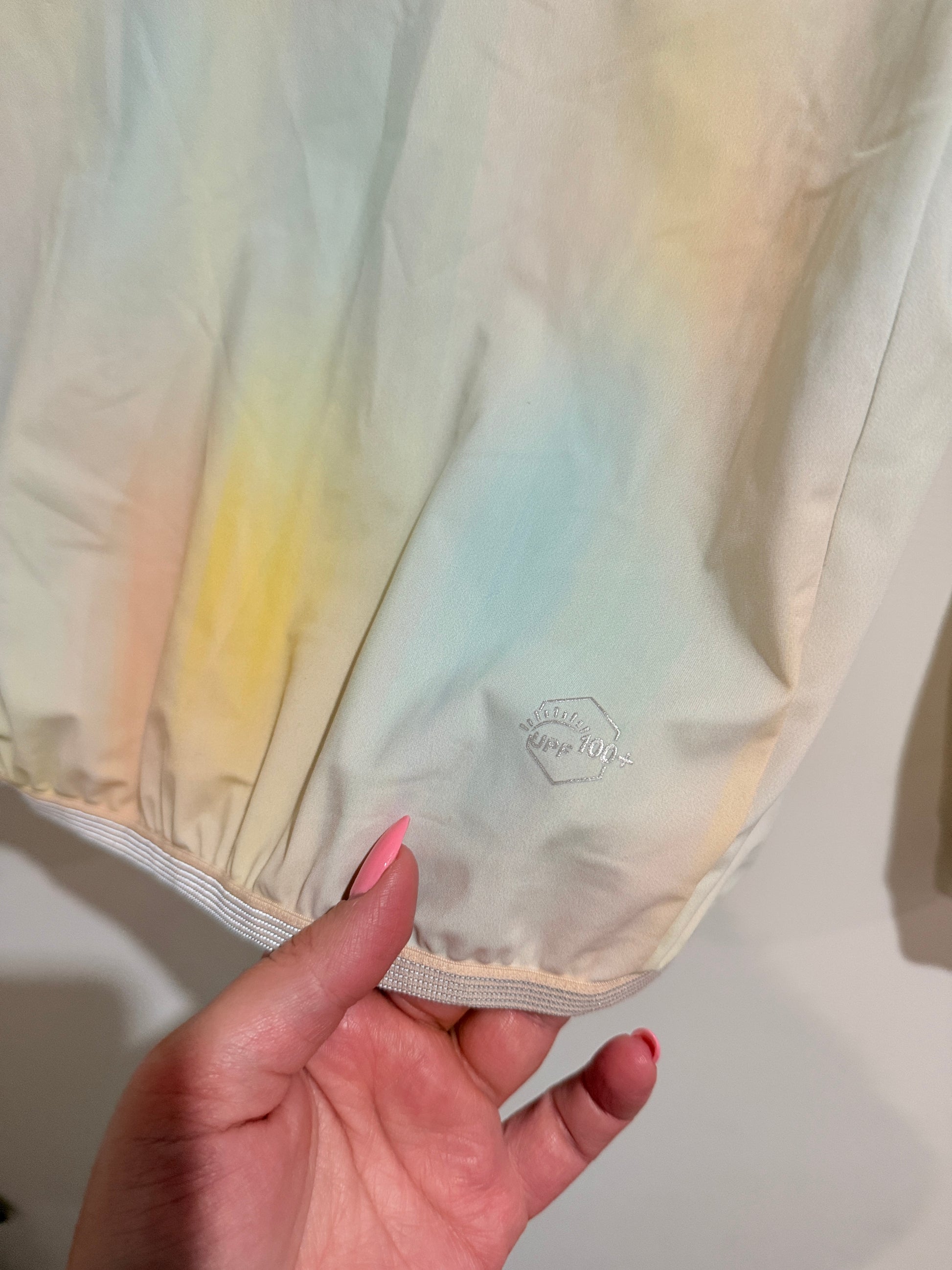 Bondeng Tie-dye Windbreaker Jacket Size 120/50 | U/Arm to U/Arm 39cm | L 41cm