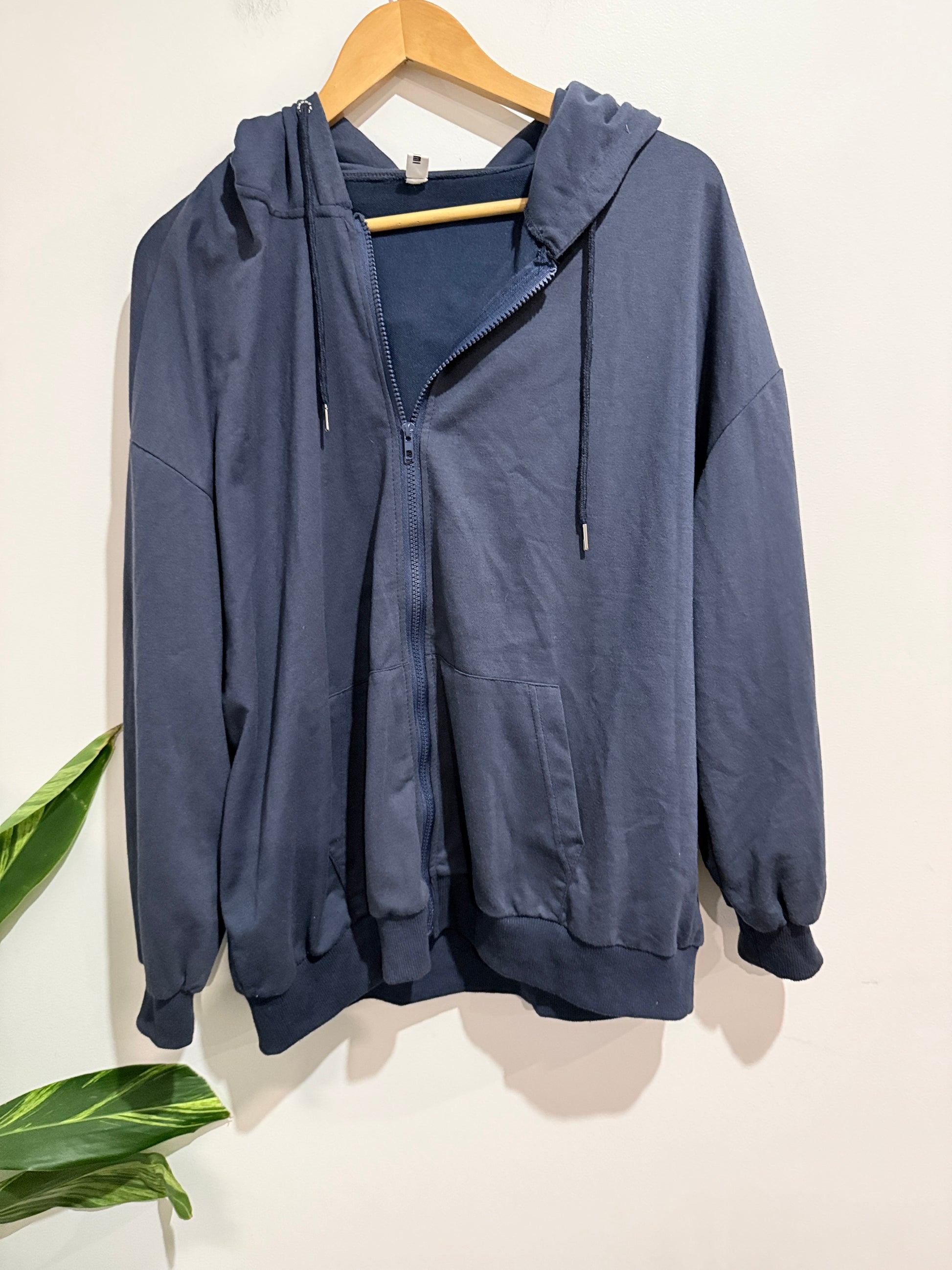 Brand Unknown Full-zip Hoodie Size U/Arm to U/Arm 65cm