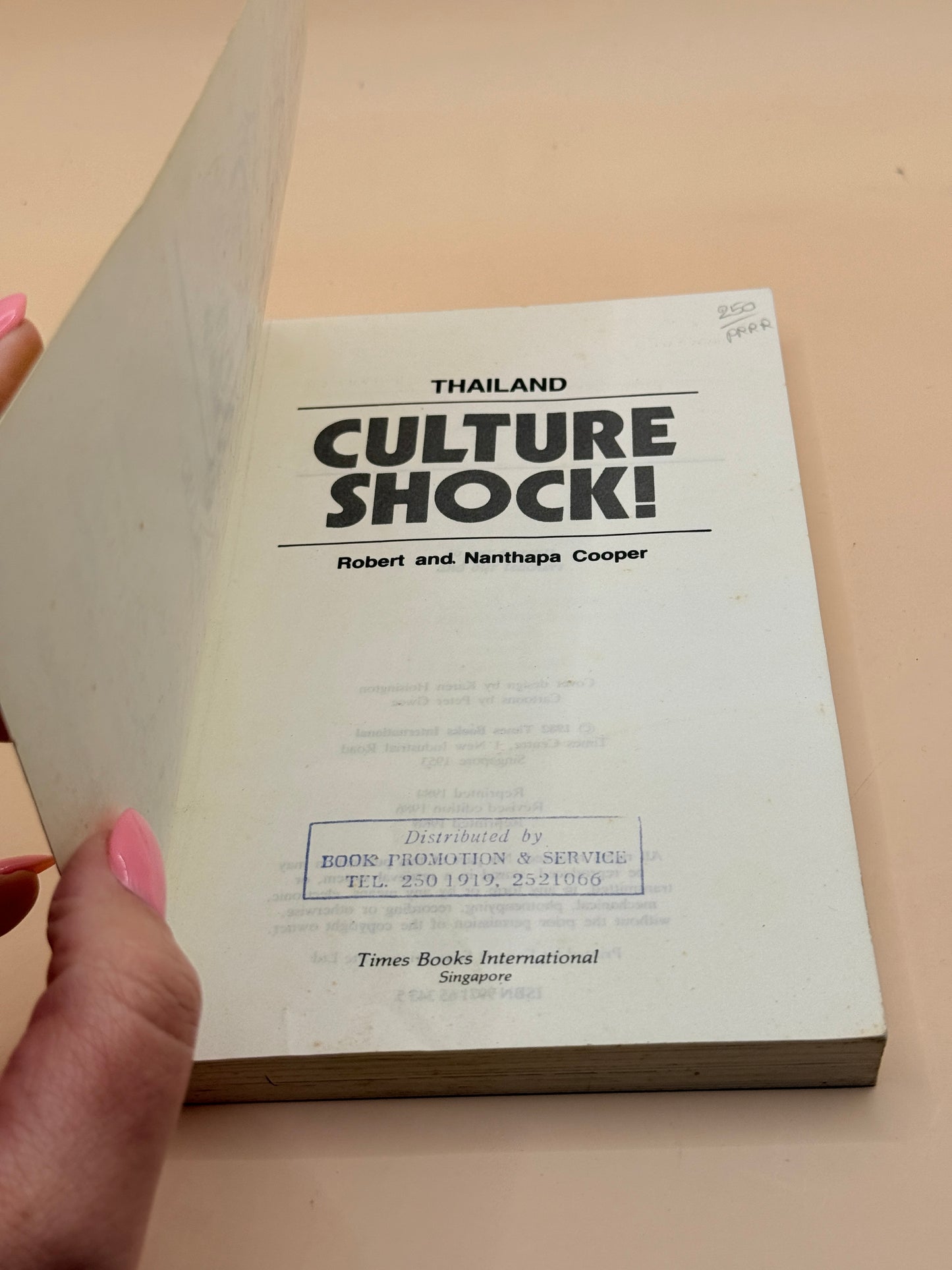 Culture Shock! Thailand by Robert Cooper and Nanthapa Cooper