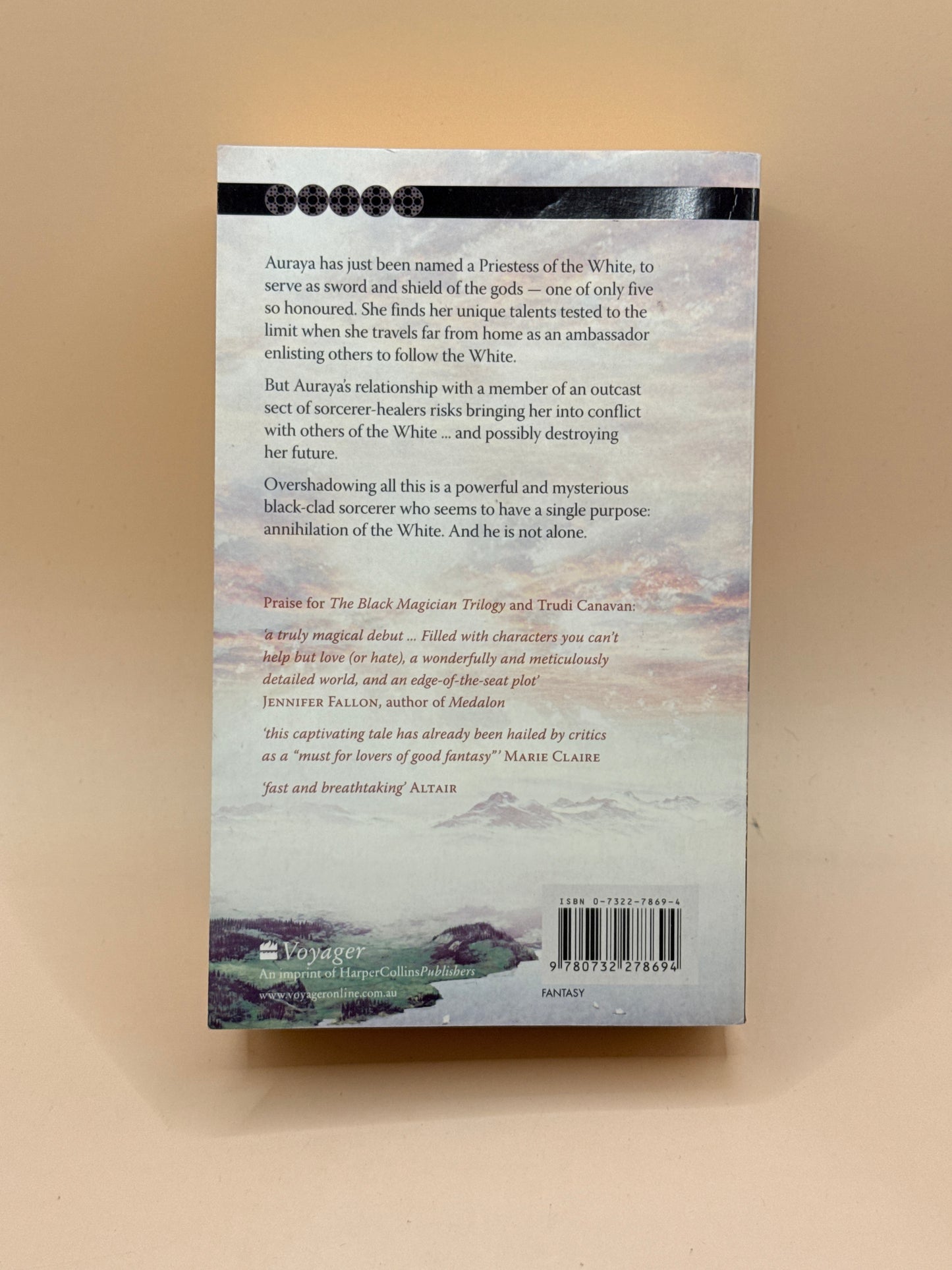 Priestess of the White by Trudi Canavan