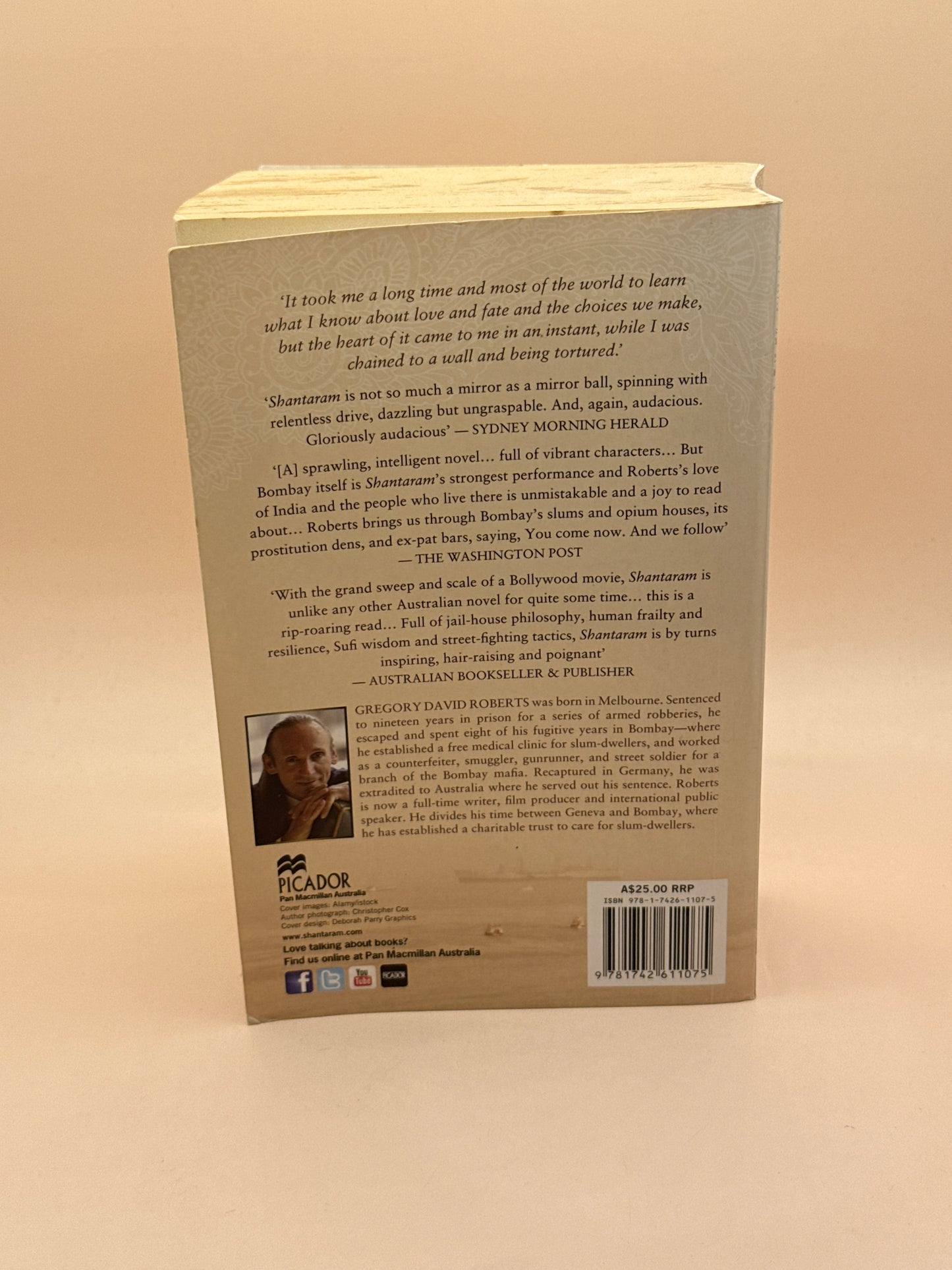 Shantaram by Gregory David Roberts