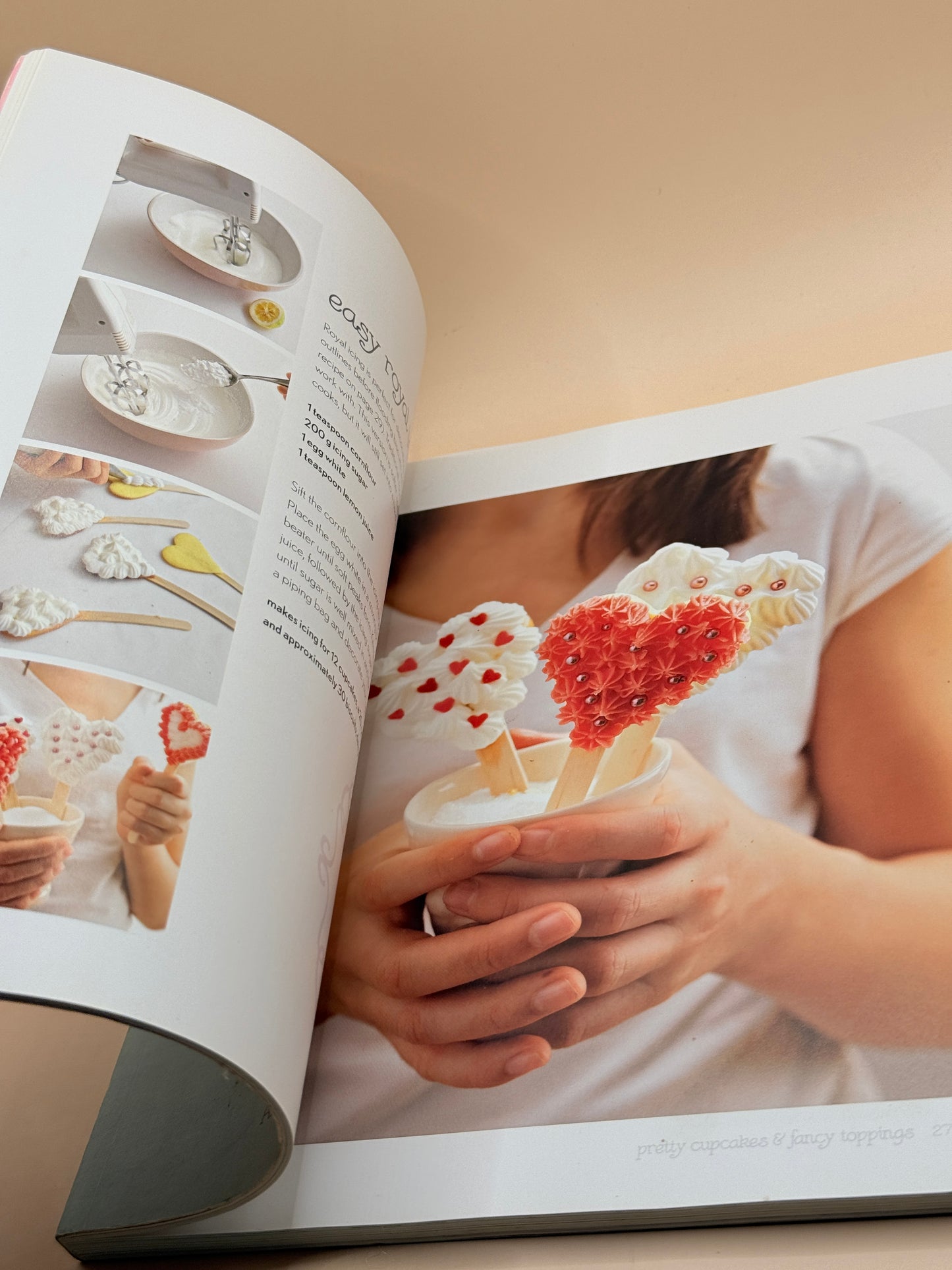 Party Food for Girls by Alessandra Zecchini & Arantxa Zecchini Dowling