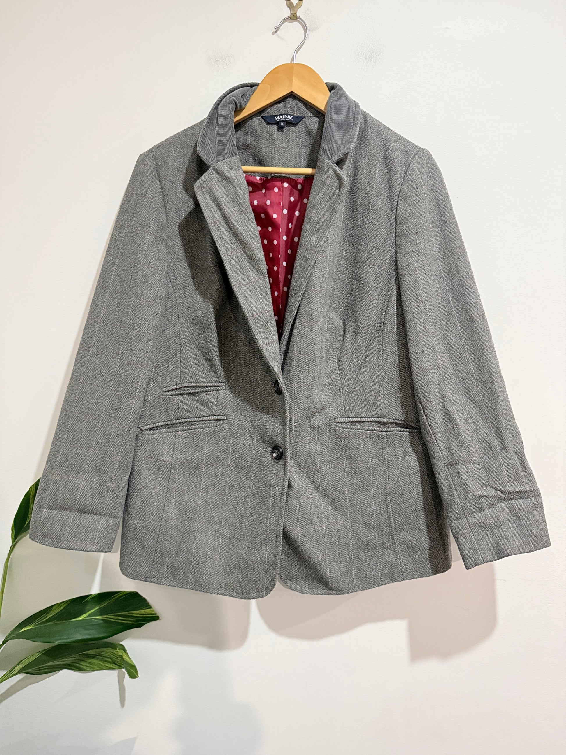 Maine Textured Blazer Size 16