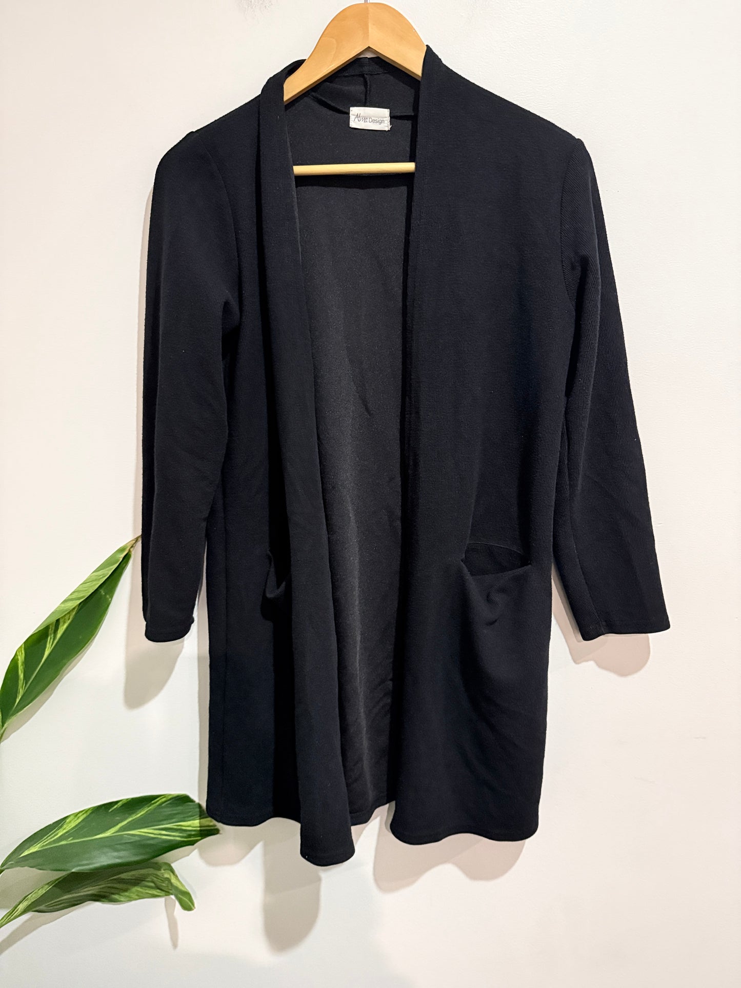 Alma Design Open-front Cardigan Size U/Arm to U/Arm 47cm