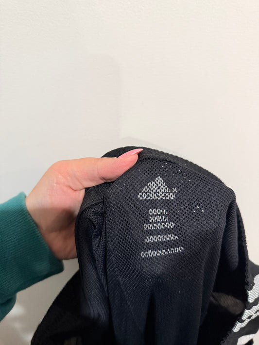 Adidas 3/4 Length Shorts Size Waist 98cm