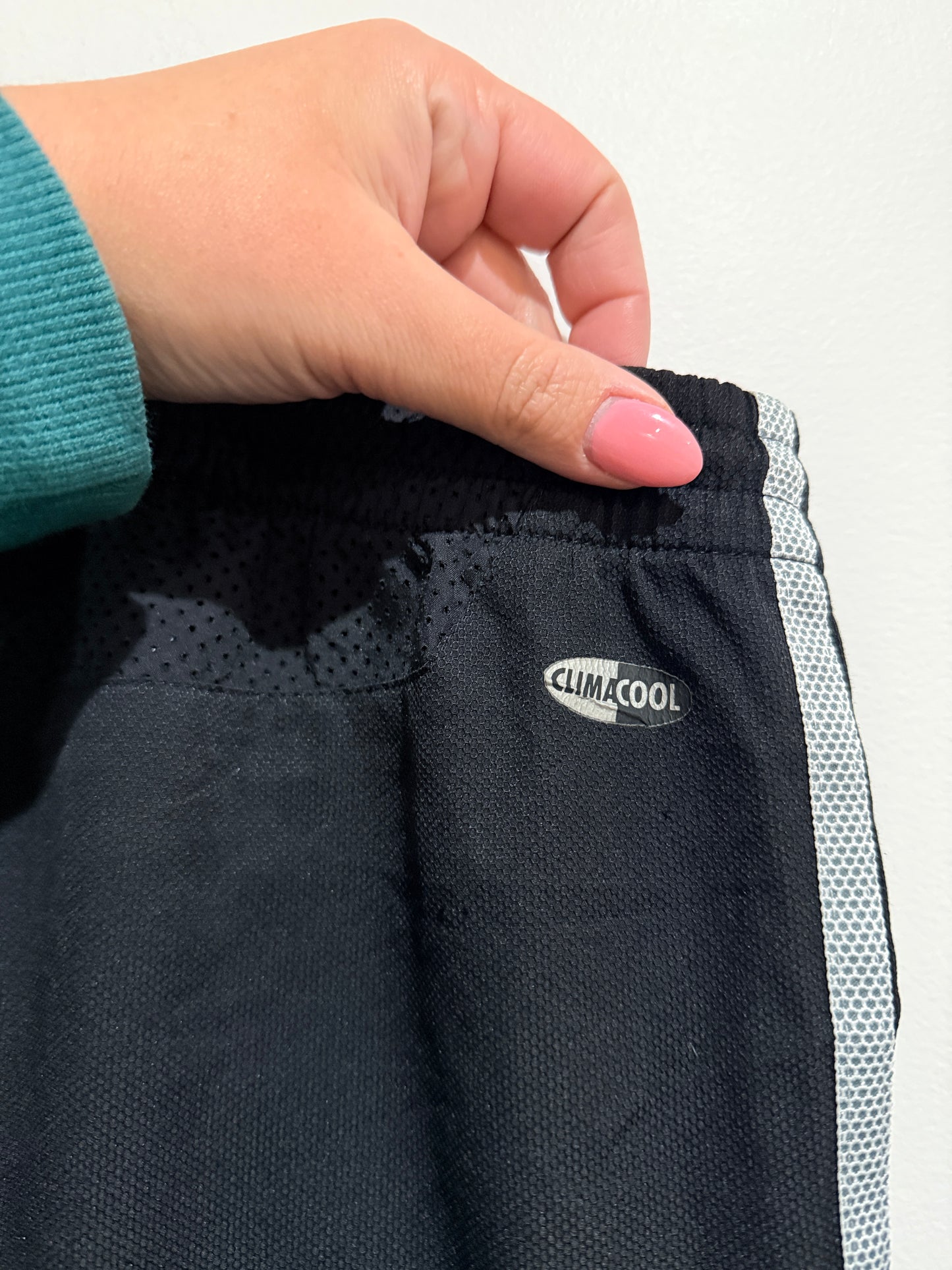 Adidas 3/4 Length Shorts Size Waist 98cm