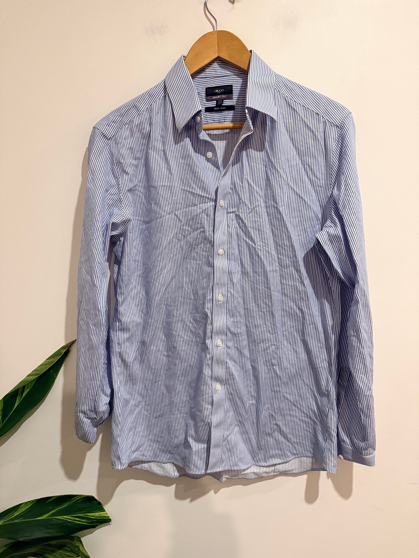 G2000 Striped Button-up Dress Shirt Size 15 1/2 | 33 1/2 | 170/92A | U/Arm to U/Arm 52cm