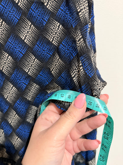 Brand Unknown Printed Tunic Top Size U/Arm to U/Arm 52cm