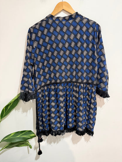 Brand Unknown Printed Tunic Top Size U/Arm to U/Arm 52cm