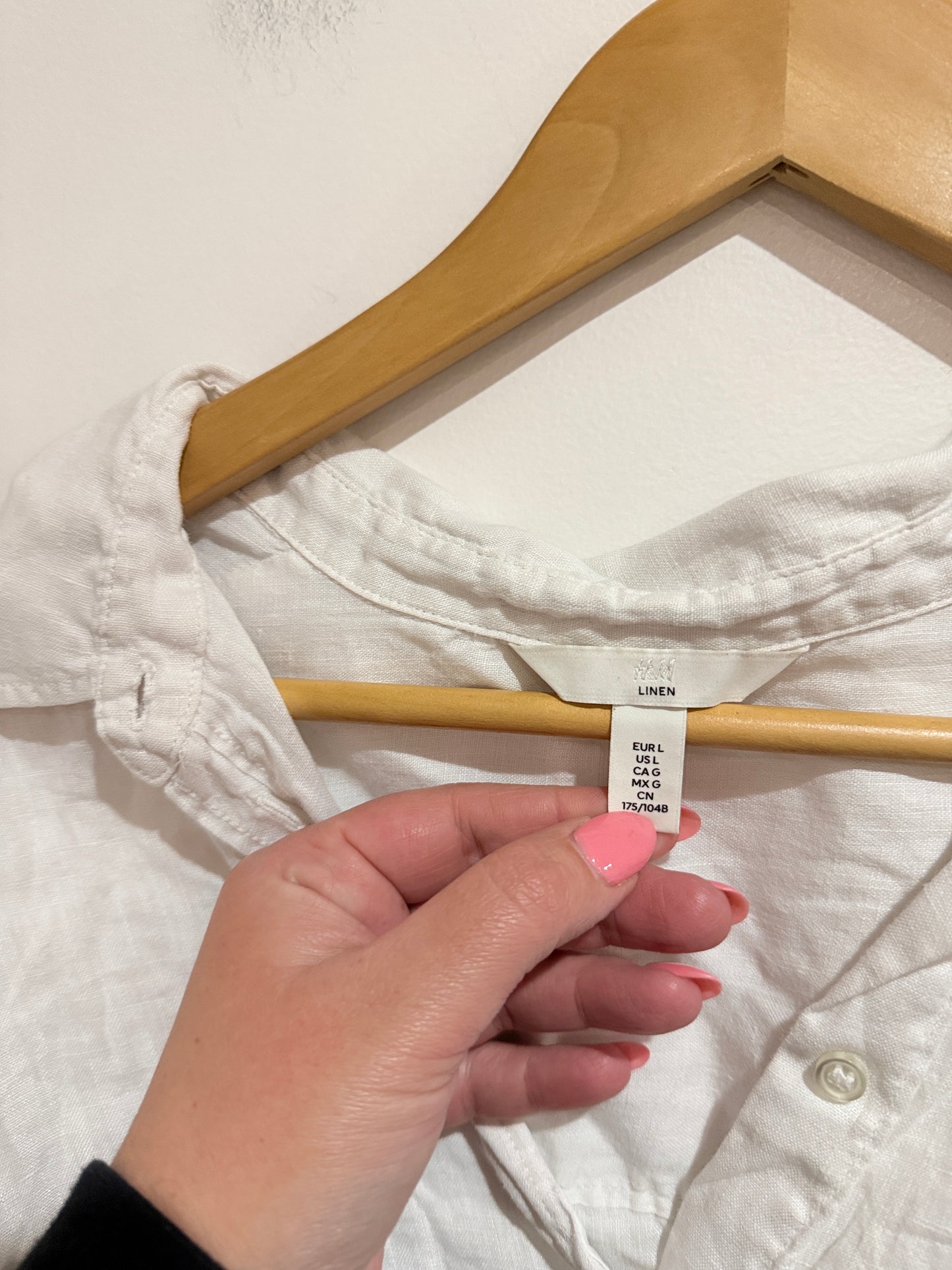 H & M Button-down Shirt Size L