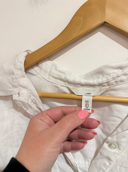 H & M Button-down Shirt Size L