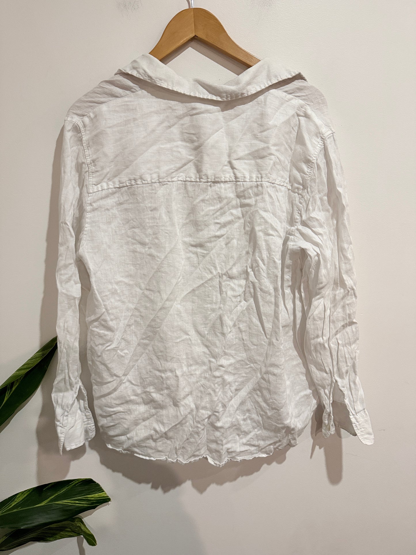 H & M Button-down Shirt Size L