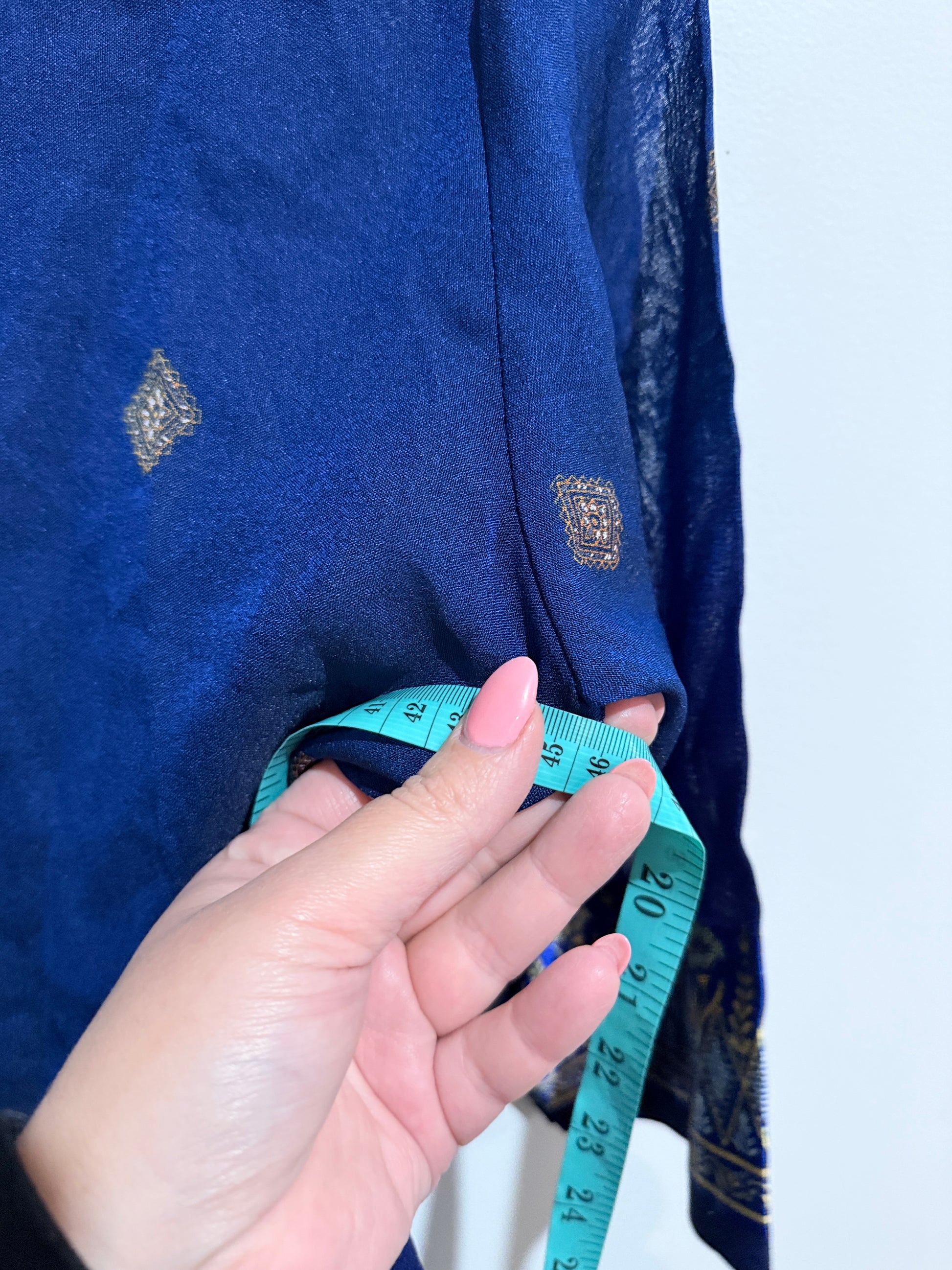 Brand Unknown Ethnic Kurti (Tunic Top) Size U/Arm to U/Arm 46cm