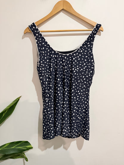 Beachfront Patterned Tank Top Size 18% Extra Lite Lycra