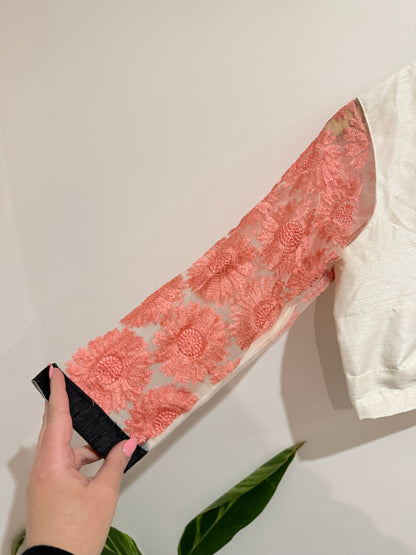 Brand Unknown Suta Top Size U/Arm to U/Arm 49cm