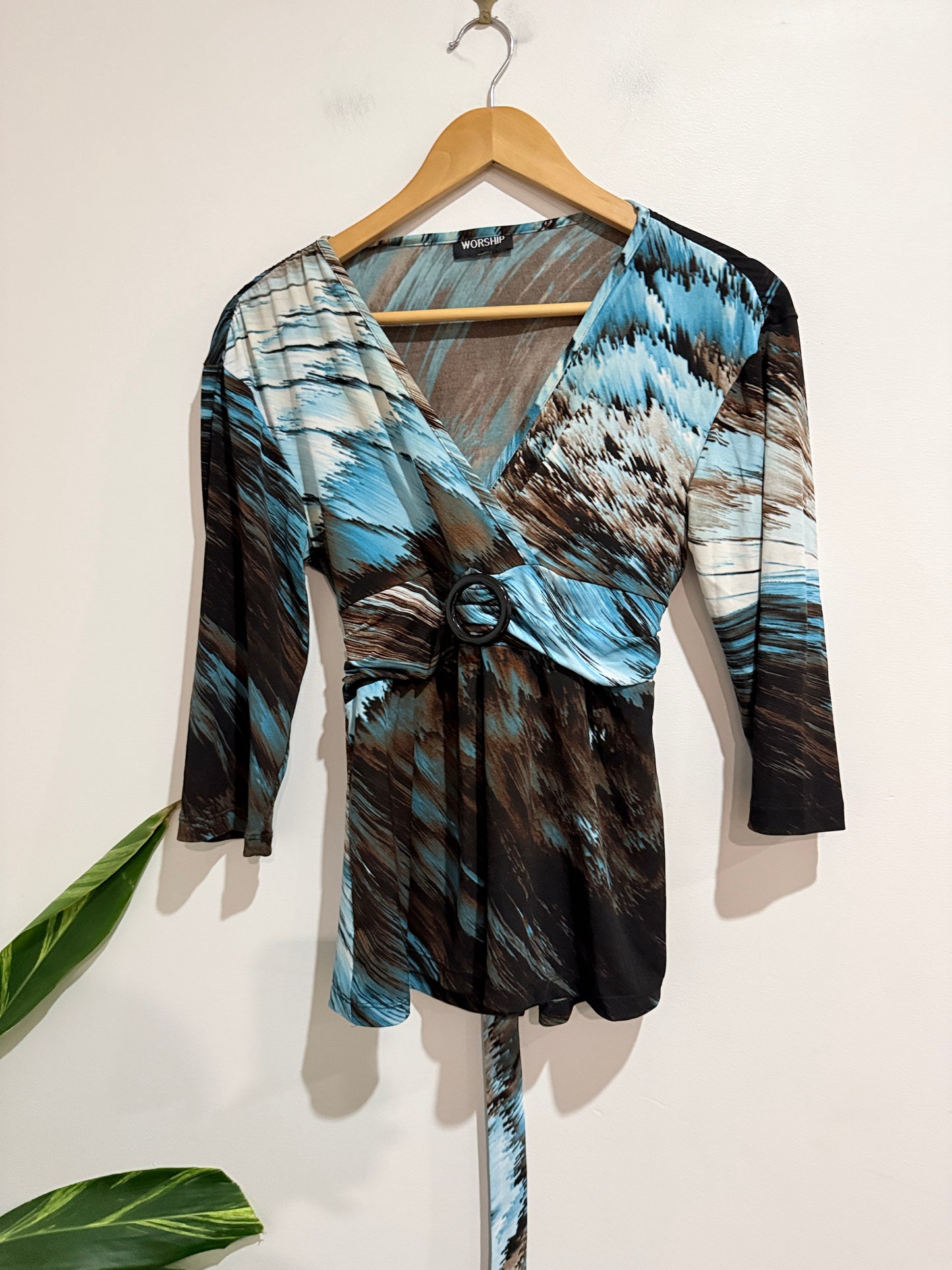 Worship Abstract Print Wrap Top Size 10