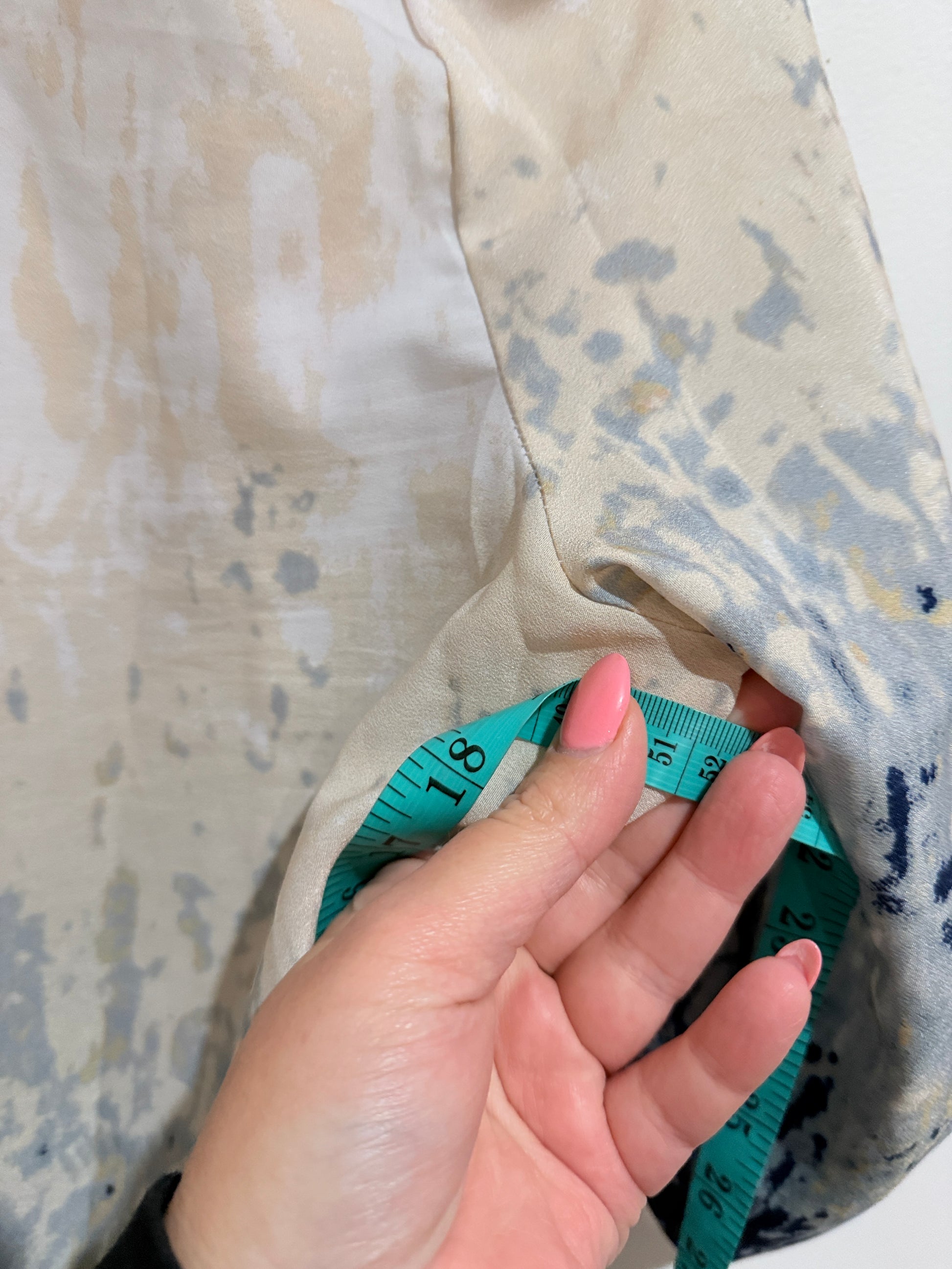 Euroedit Ombre Tunic Shirt Size U/Arm to U/Arm 52cm
