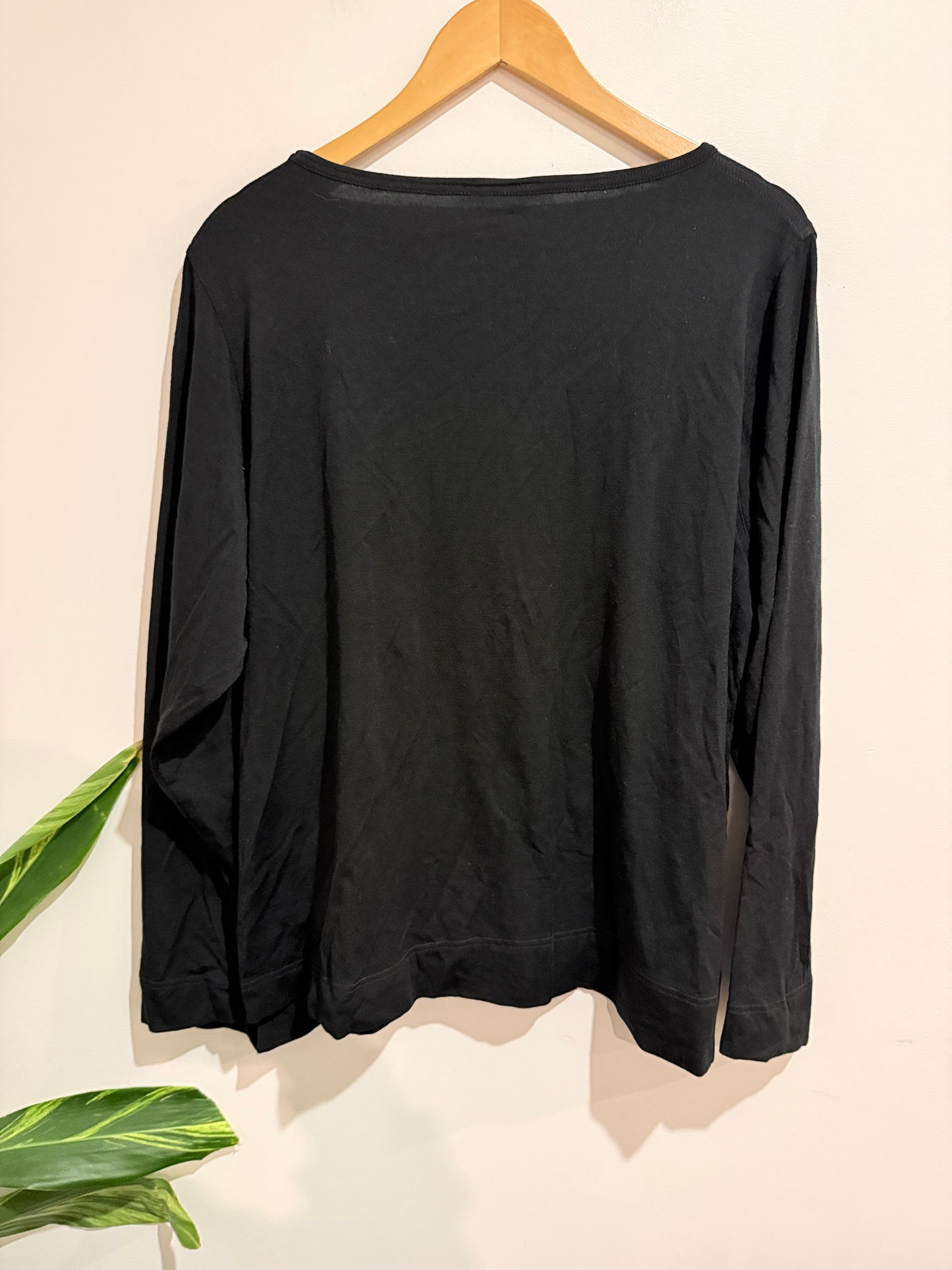 Long-sleeve Tee Size U/Arm to U/Arm 62cm