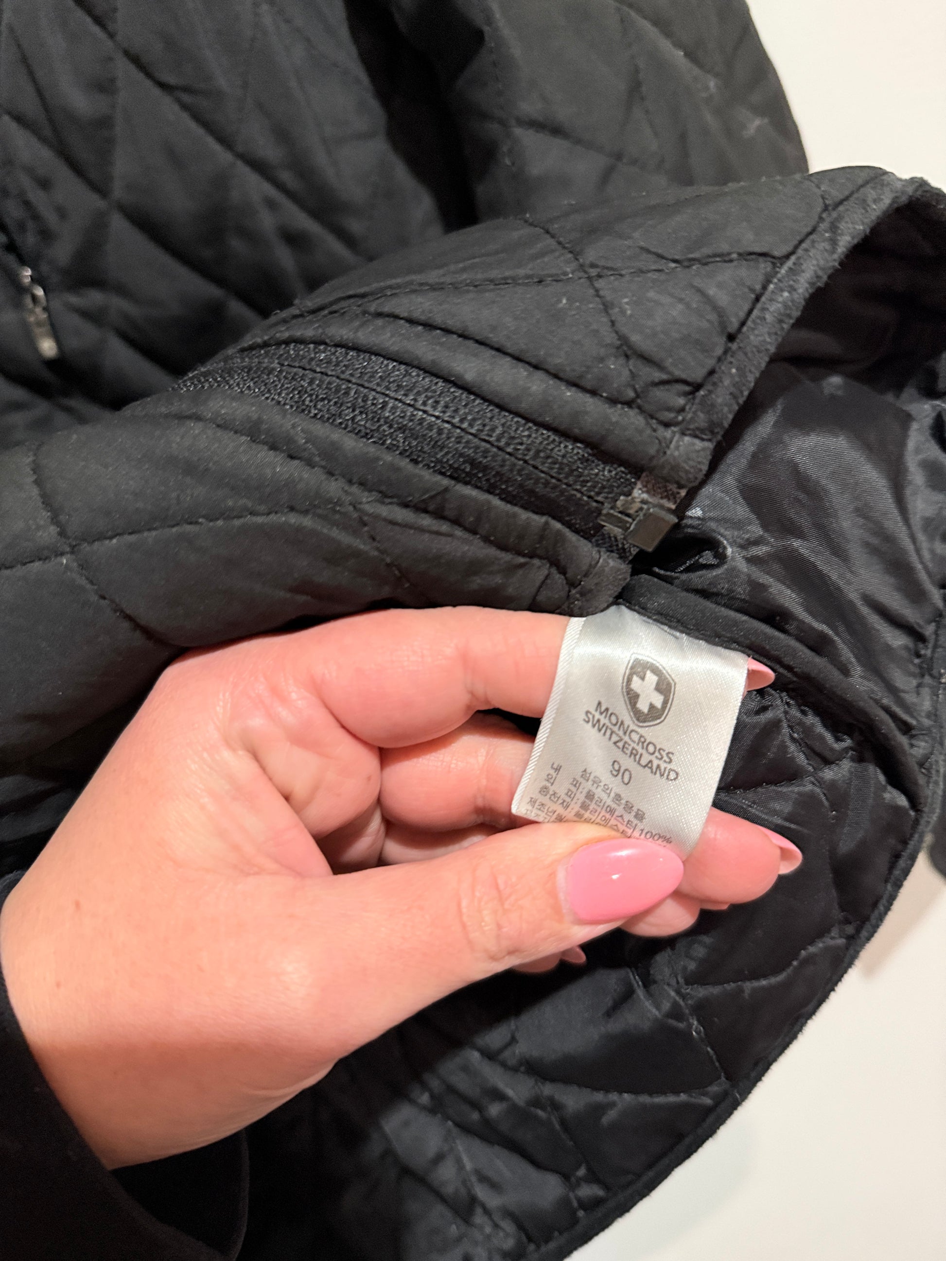 Moncross Quilted Jacket Size 90 | U/Arm to U/Arm 50cm