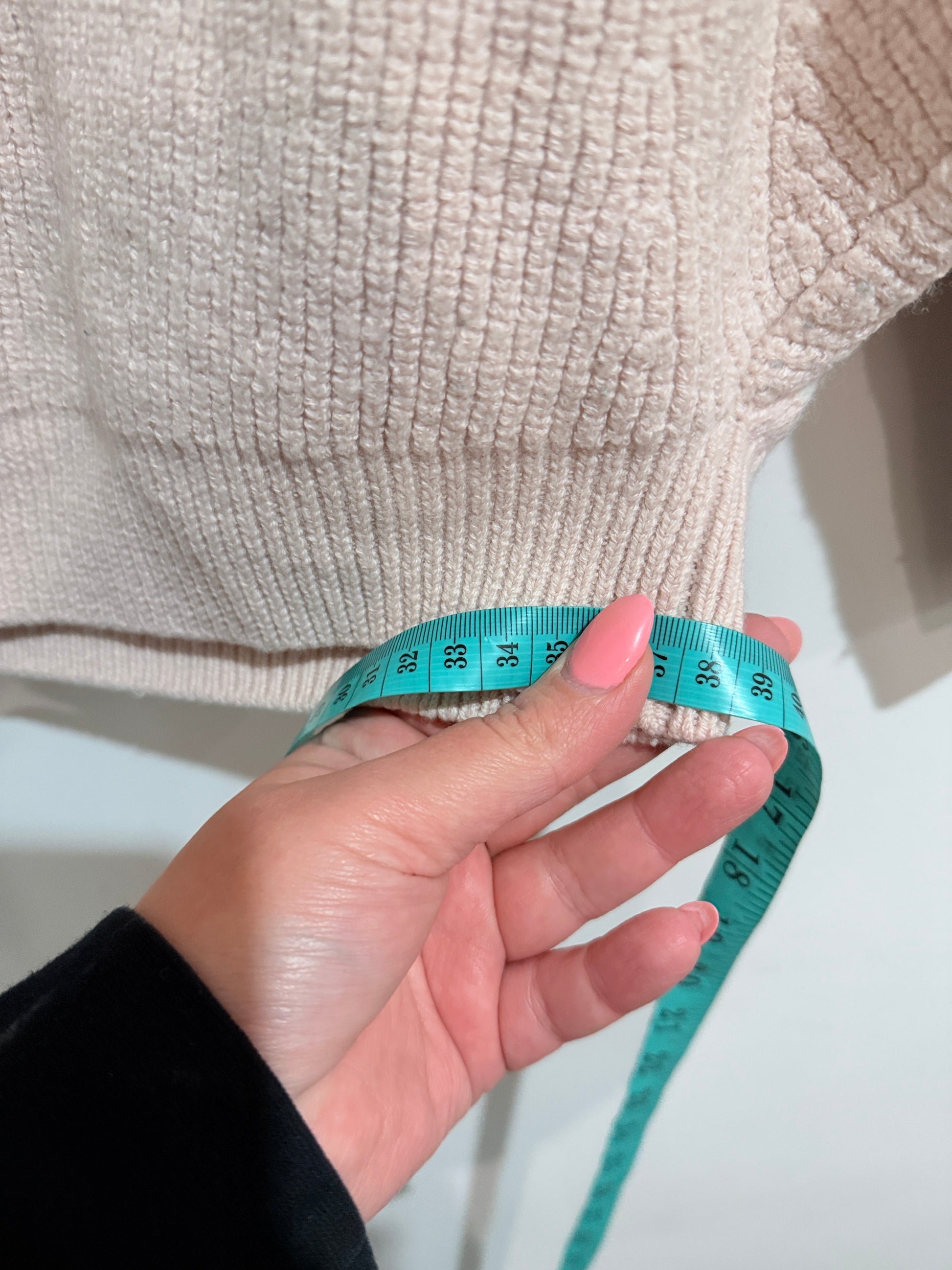Selected Cropped Knit Sweater Size U/Arm to U/Arm 38cm