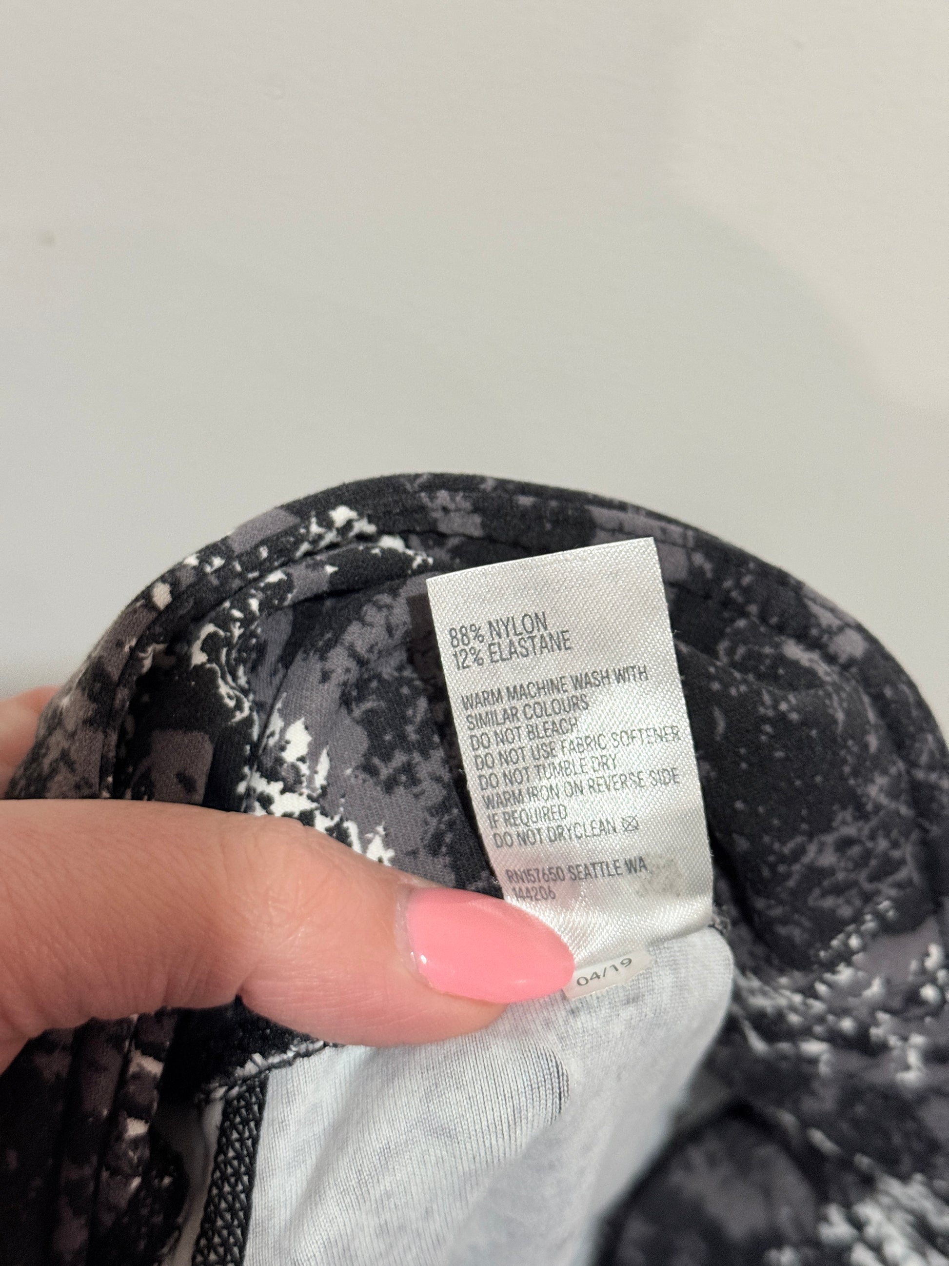 Anko Snakeskin Print Leggings Size 10