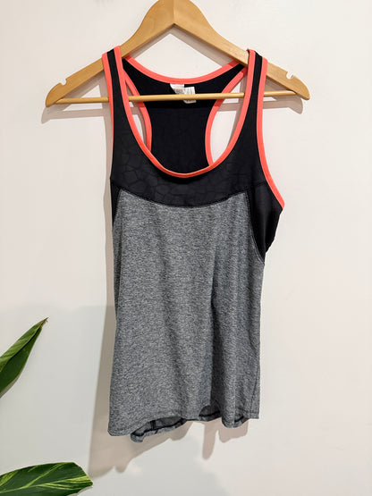 Active & Co Sport Top Size 10