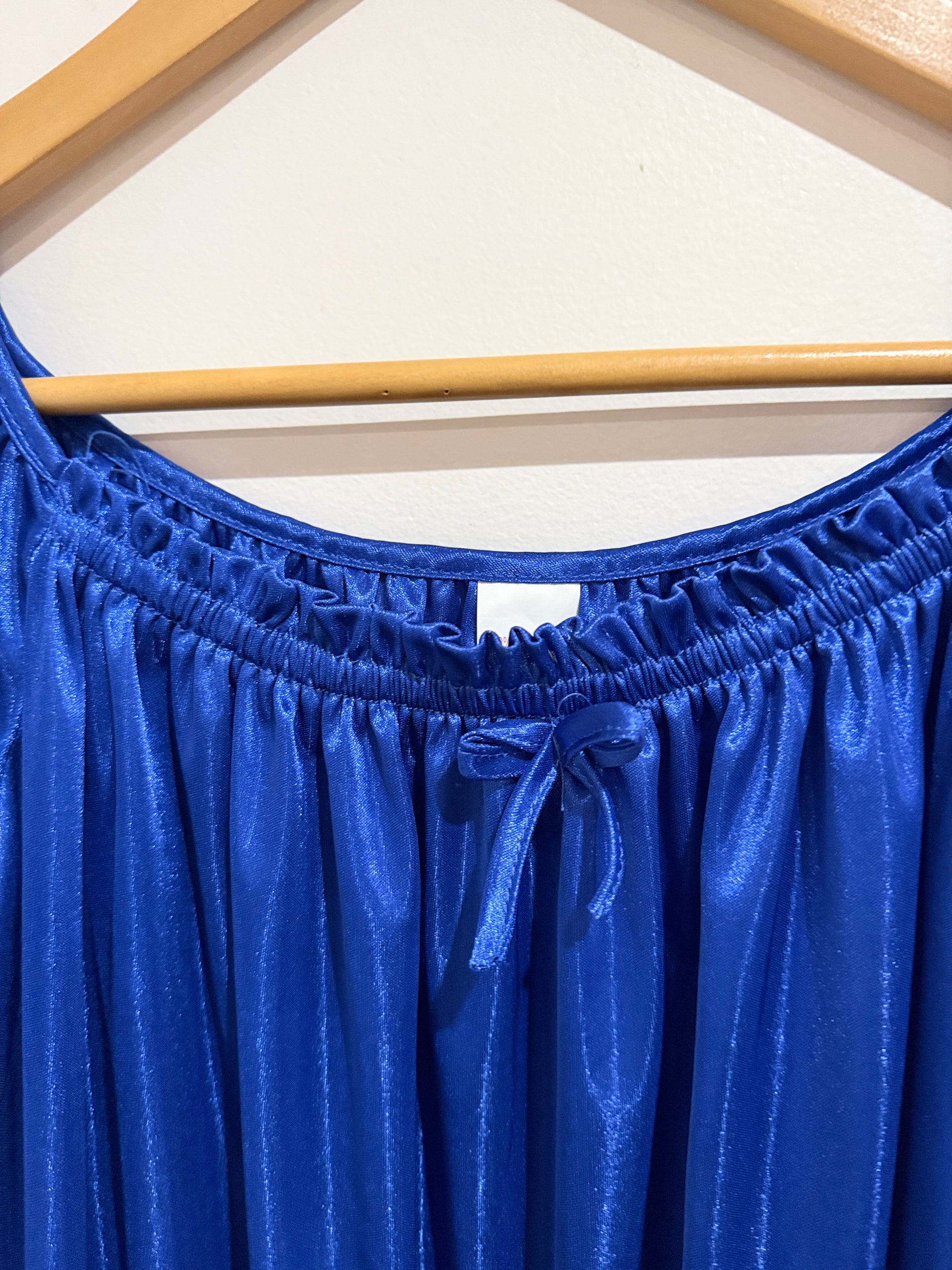 Satin Nightgown Size U/Arm to U/Arm 49cm