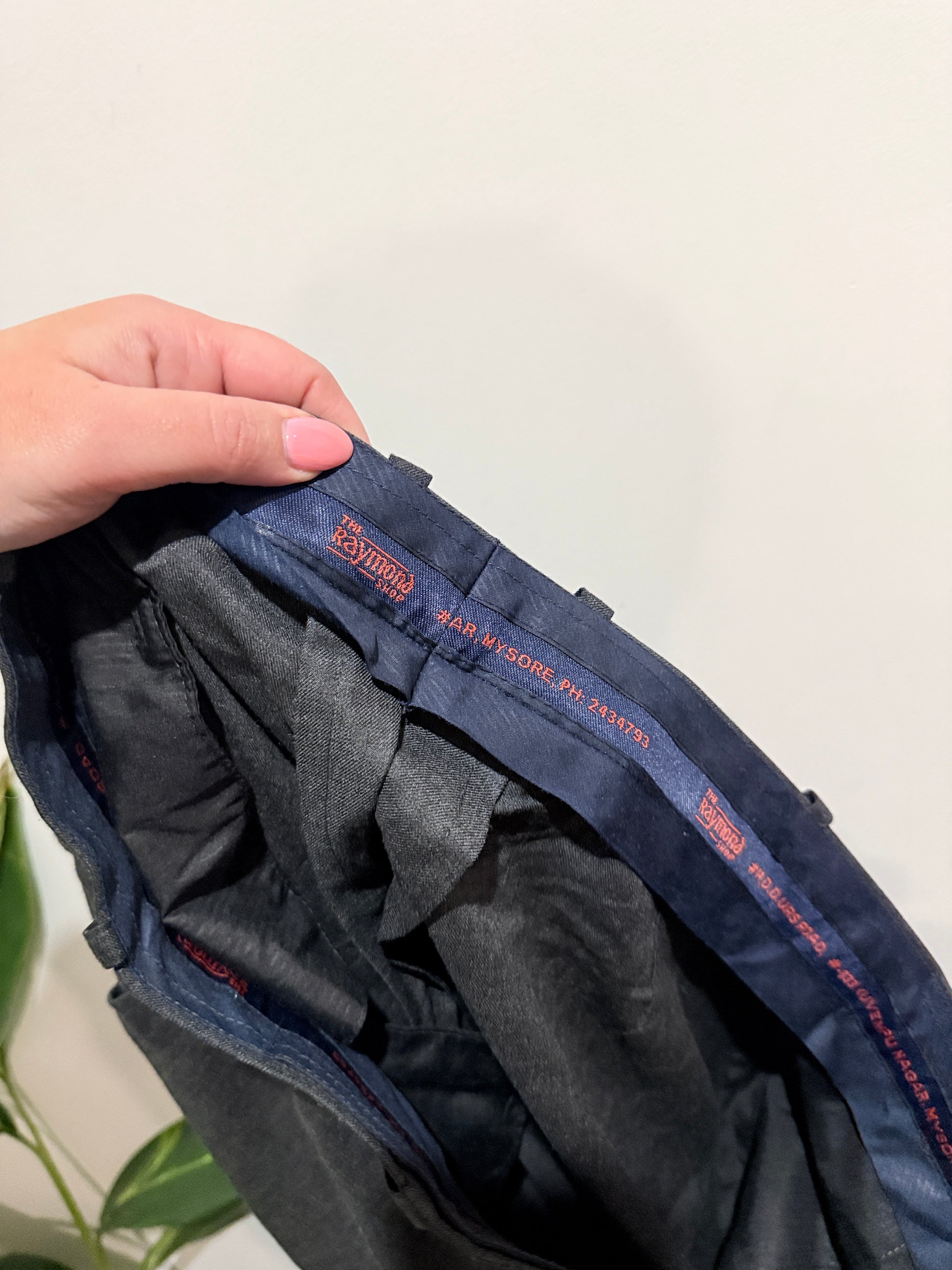 The Raymond Shop Straight-leg Cut Trousers Size U/Arm to U/Arm 100cm