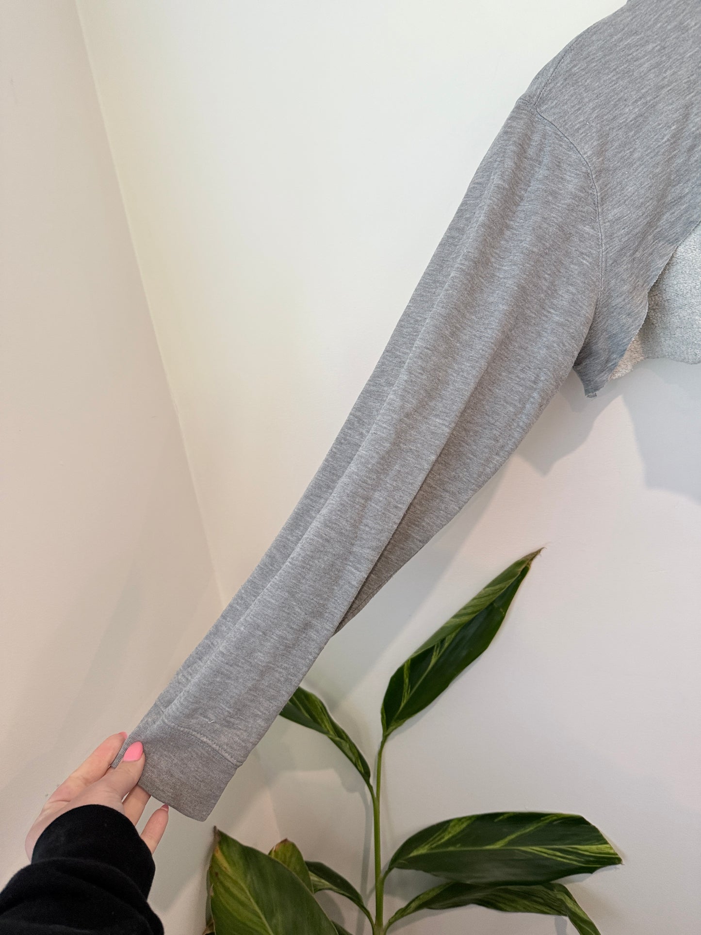 Brand Unknown Cropped Hoodie Shrug Size U/Arm to U/Arm 56cm