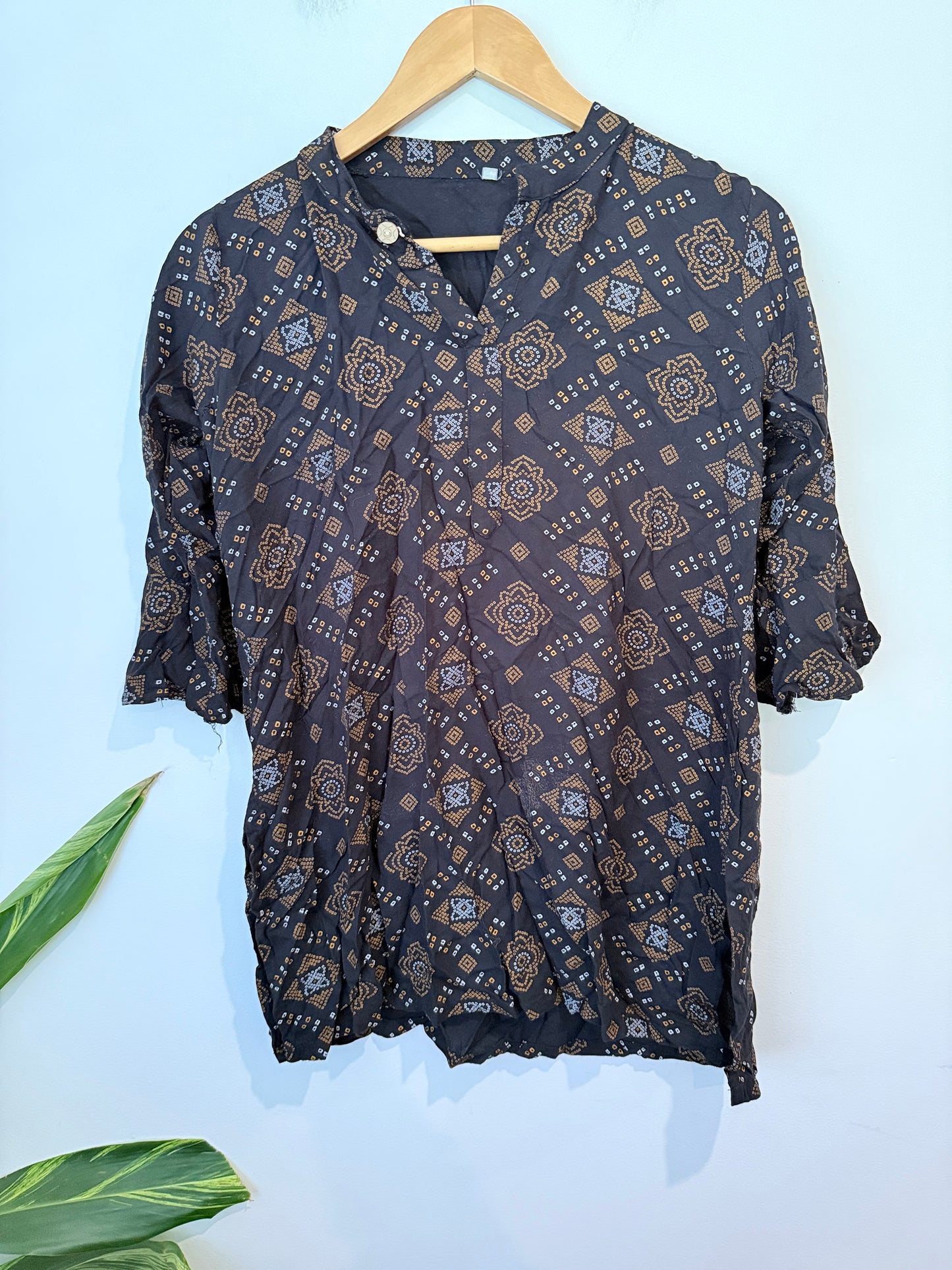 Brand Unknown Short Kurti Size U/Arm to U/Arm 48cm