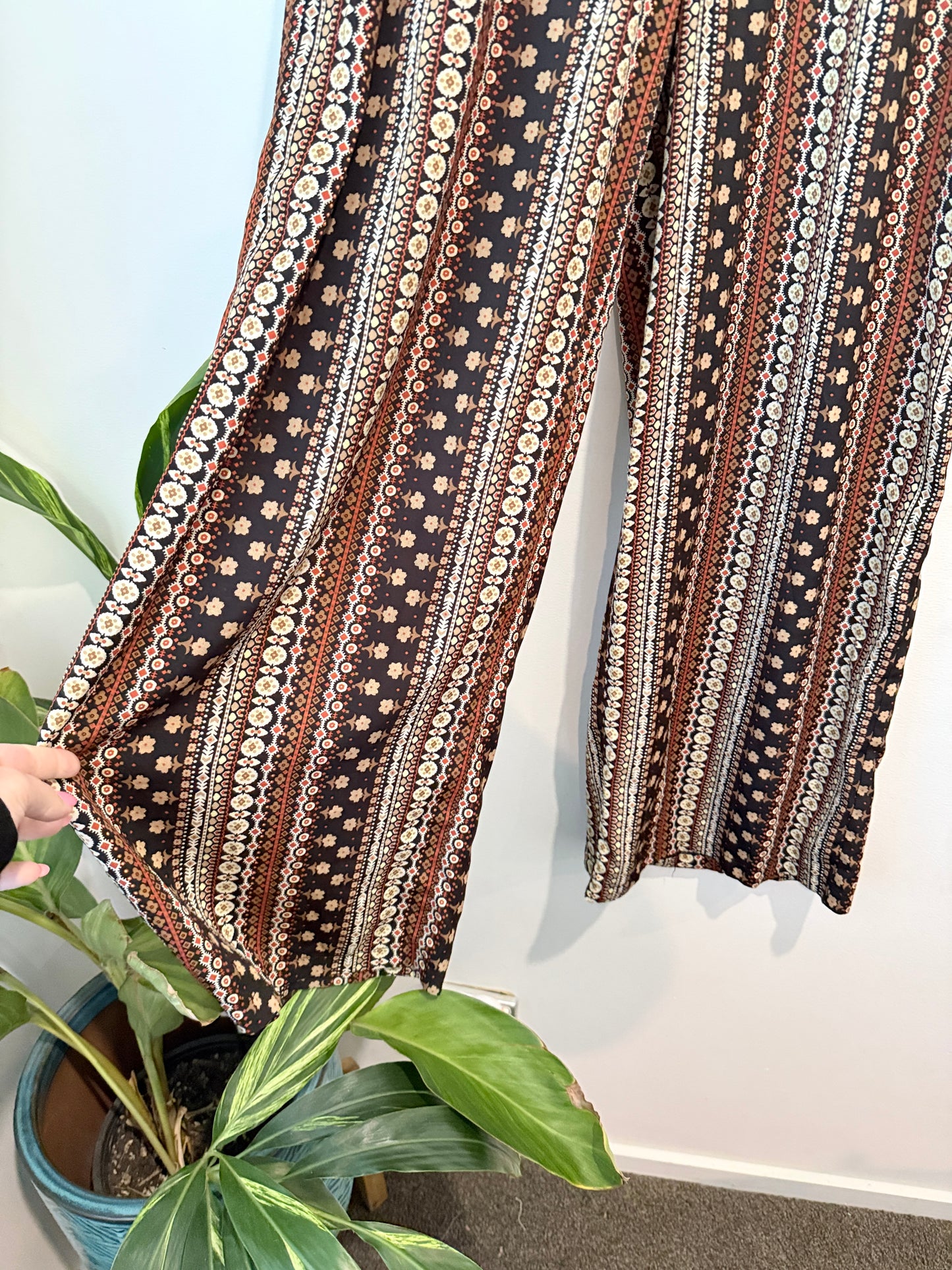 Shein Boho-style Pants Size L