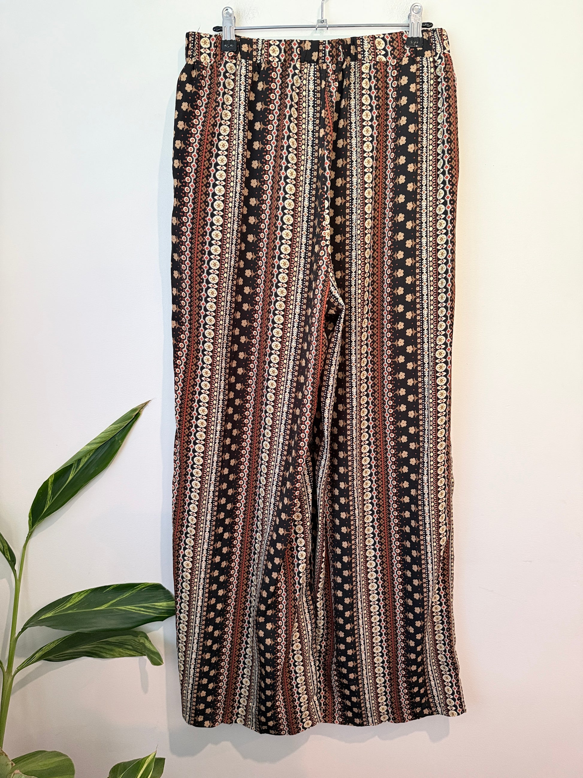 Shein Boho-style Pants Size L