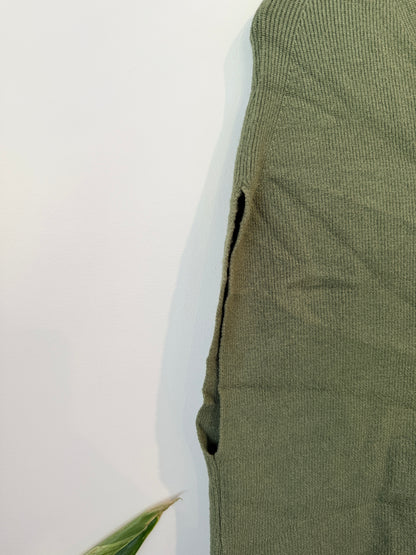 Brand Unknown Knit Vest Size U/Arm to U/Arm 51cm