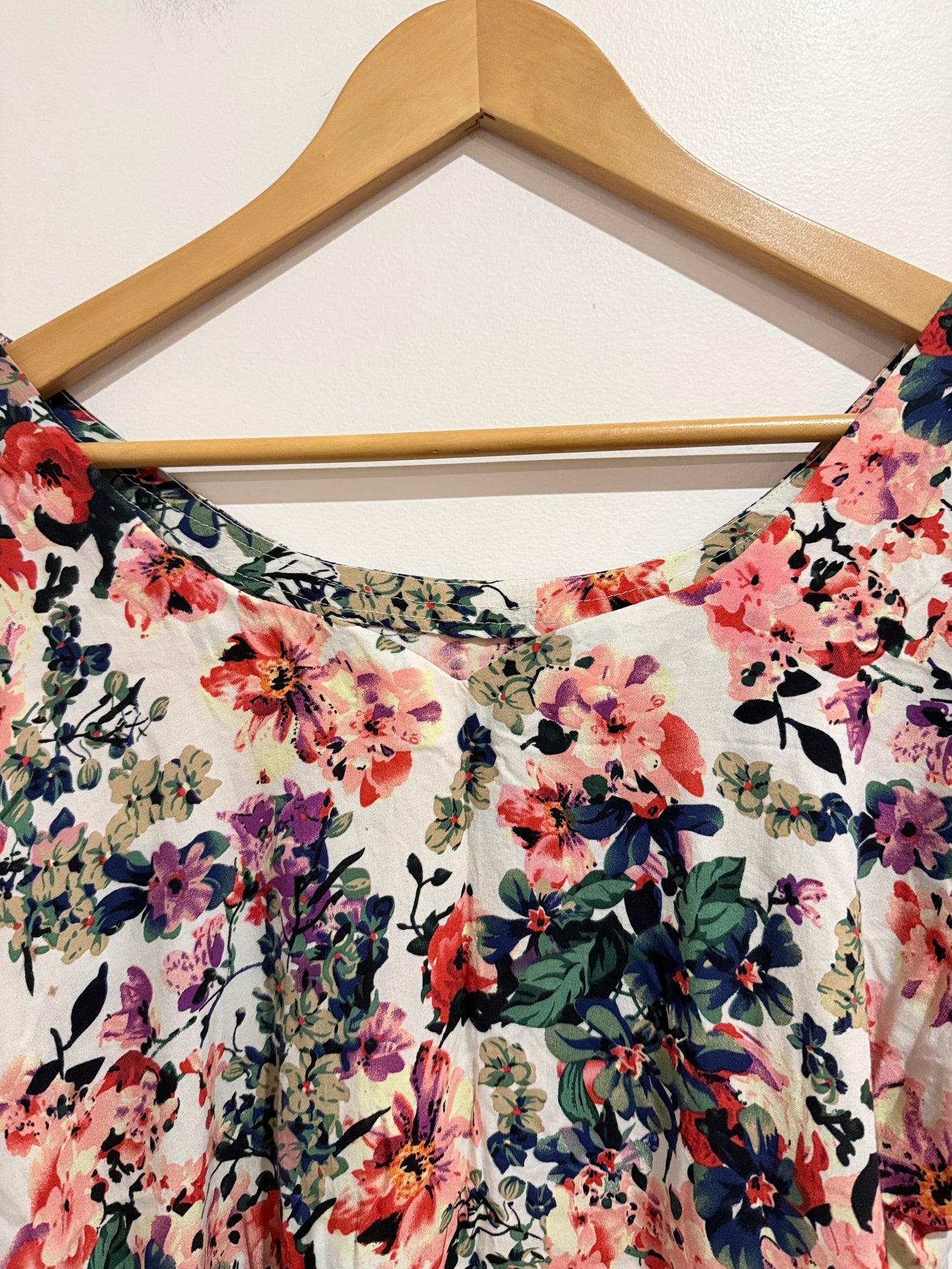 Brand Unknown Floral Print Jumpsuit Size U/Arm to U/Arm 53cm