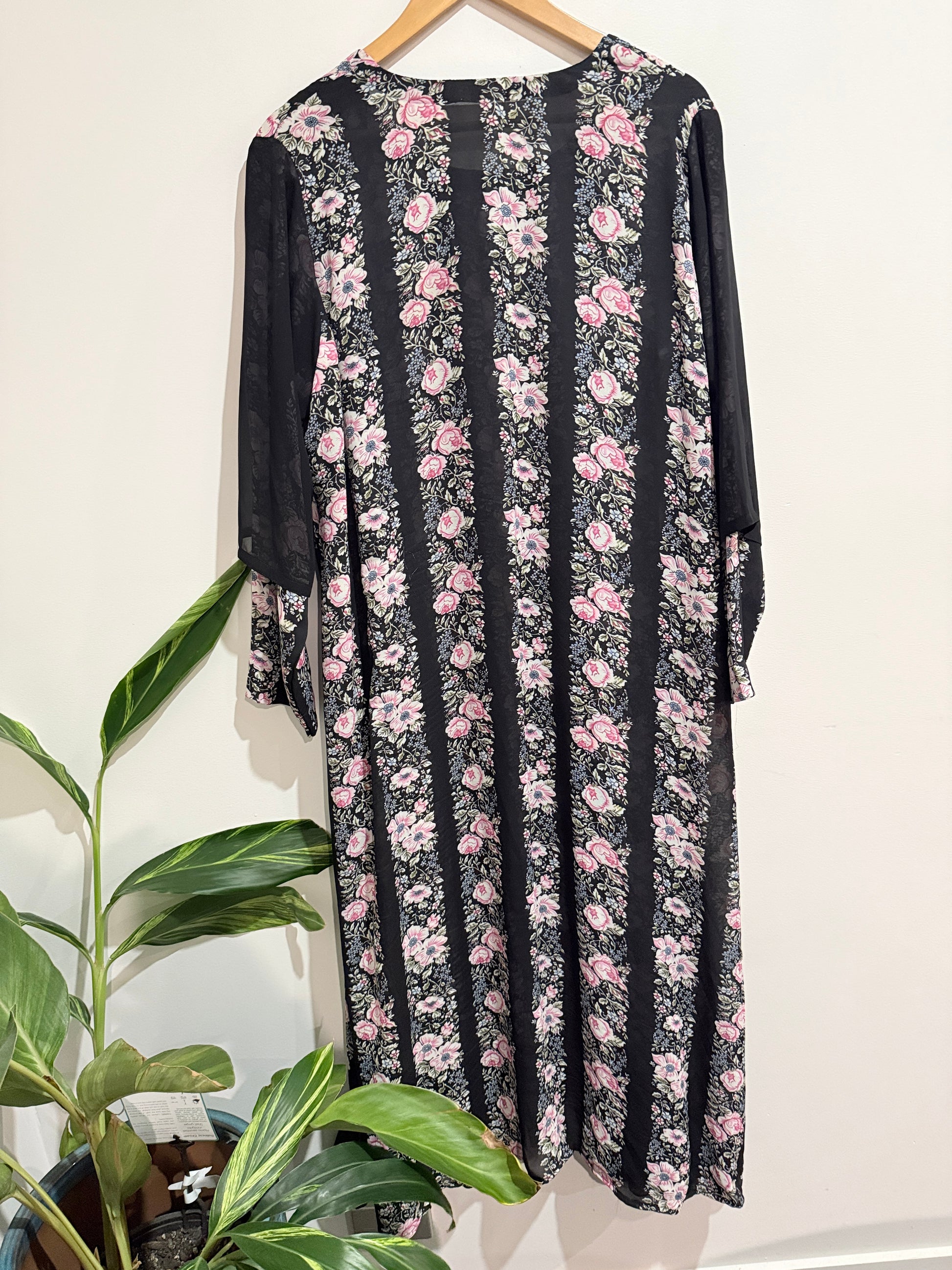 Floral Mumu Dress Size U/Arm to U/Arm 66cm