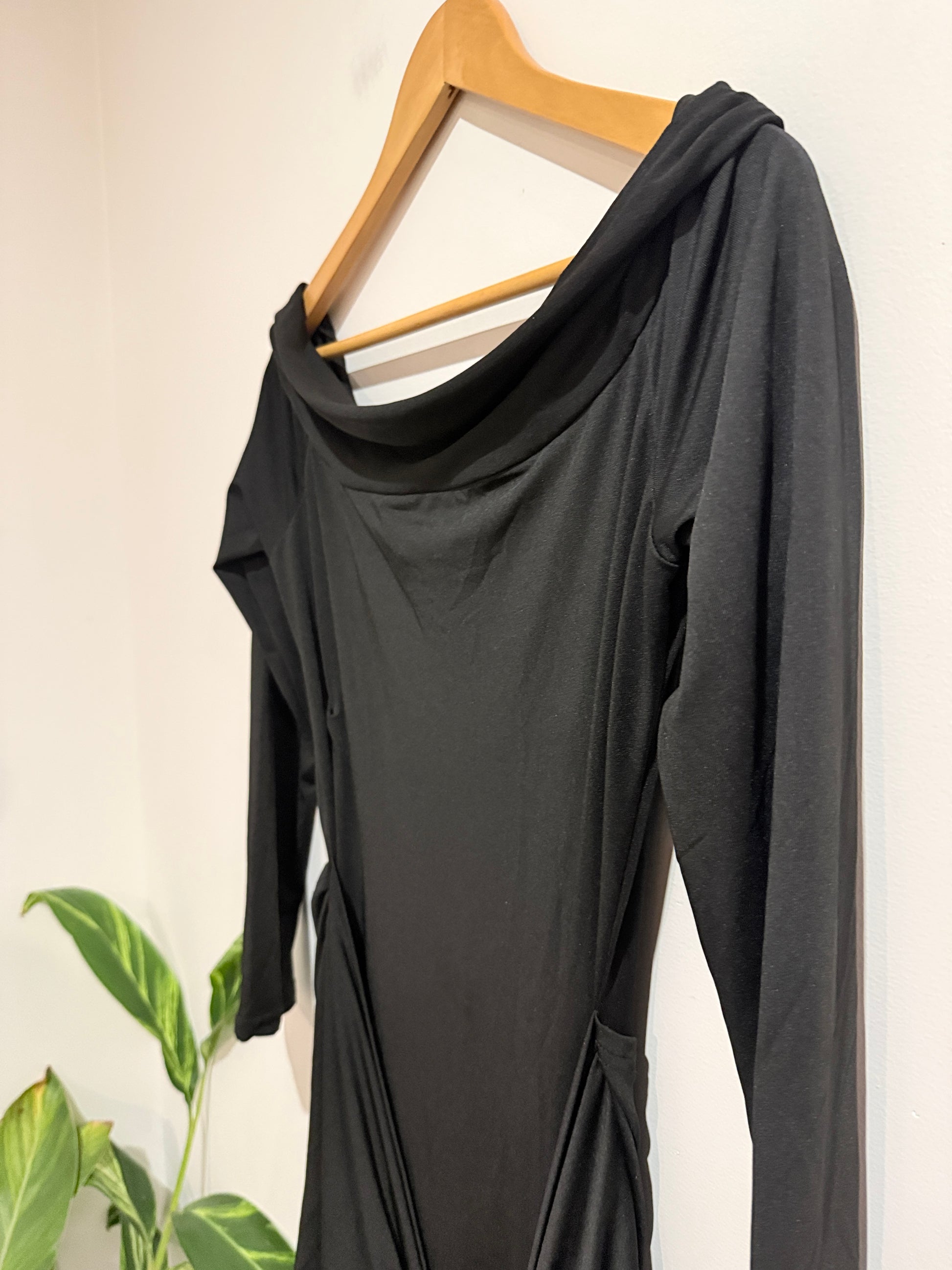 Drape Detail Maxi Dress Size U/Arm to U/Arm 44cm