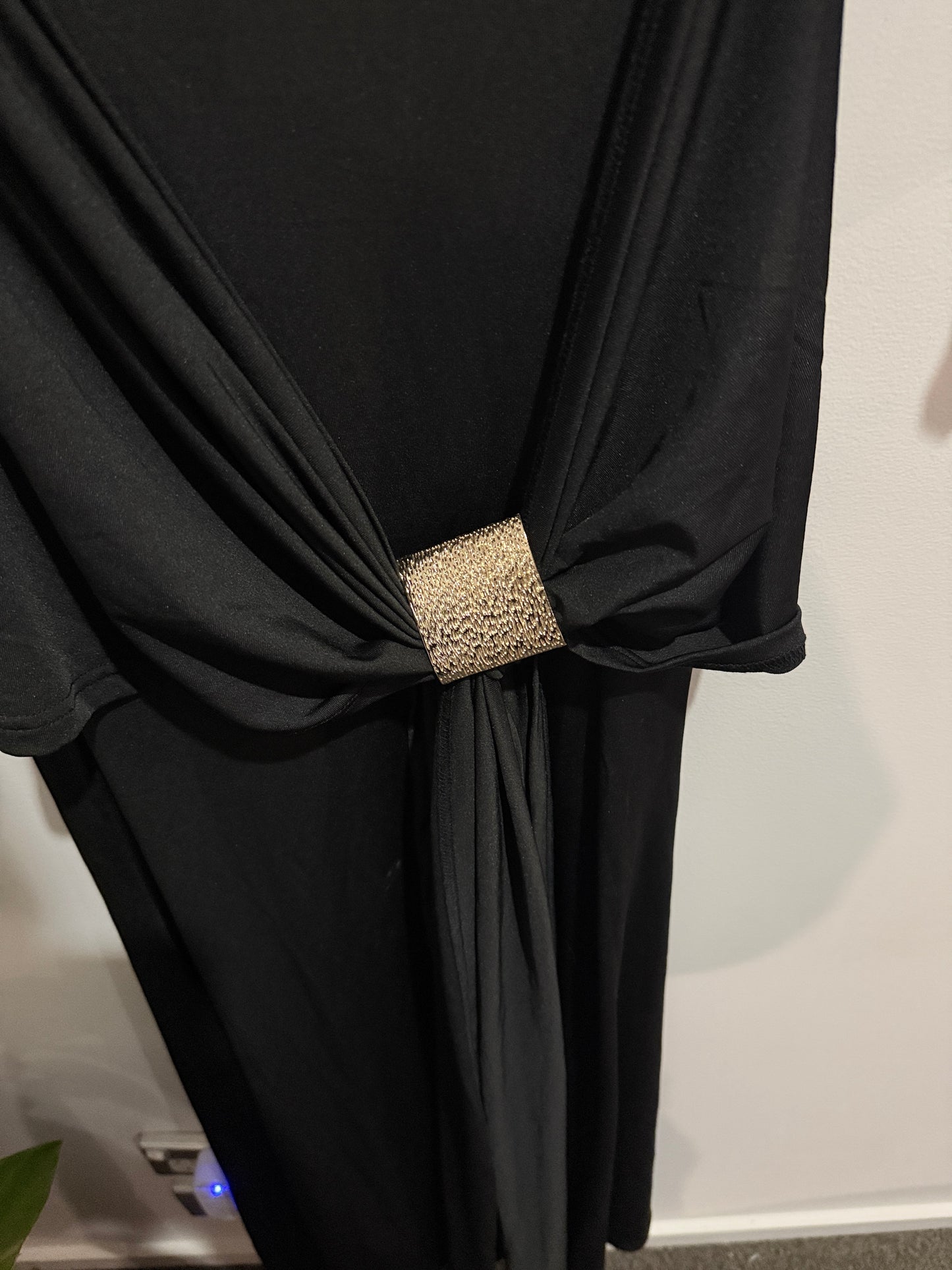 Drape Detail Maxi Dress Size U/Arm to U/Arm 44cm