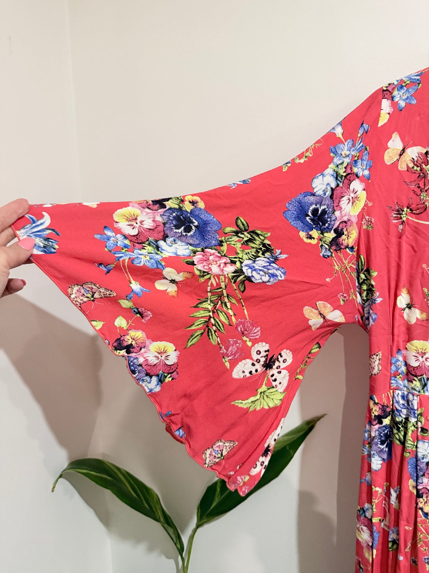 Isla Maree Floral Maxi Wrap Dress Size U/Arm to U/Arm 56cm