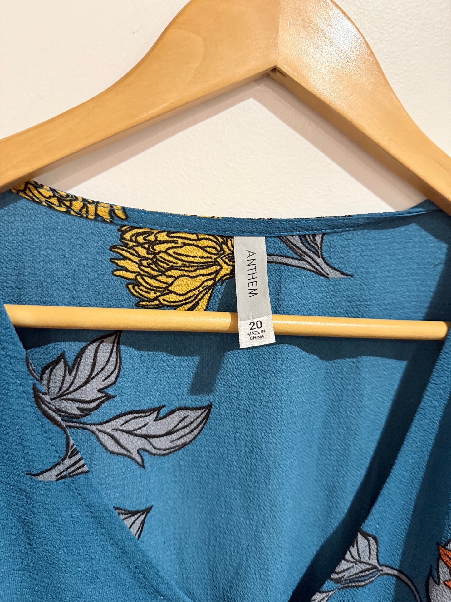 Anthem Drawstring Waist Short Dress Size 20