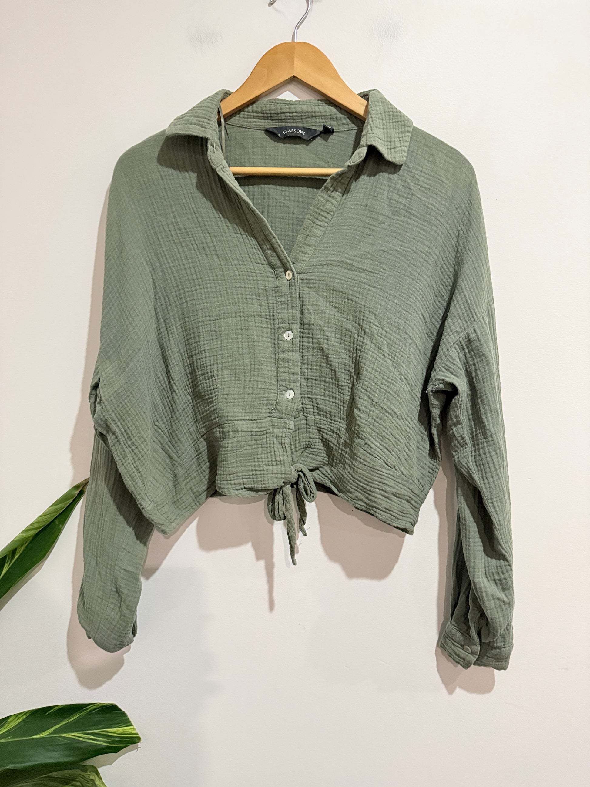 Glassons Cropped Button-up Shirt Size 10